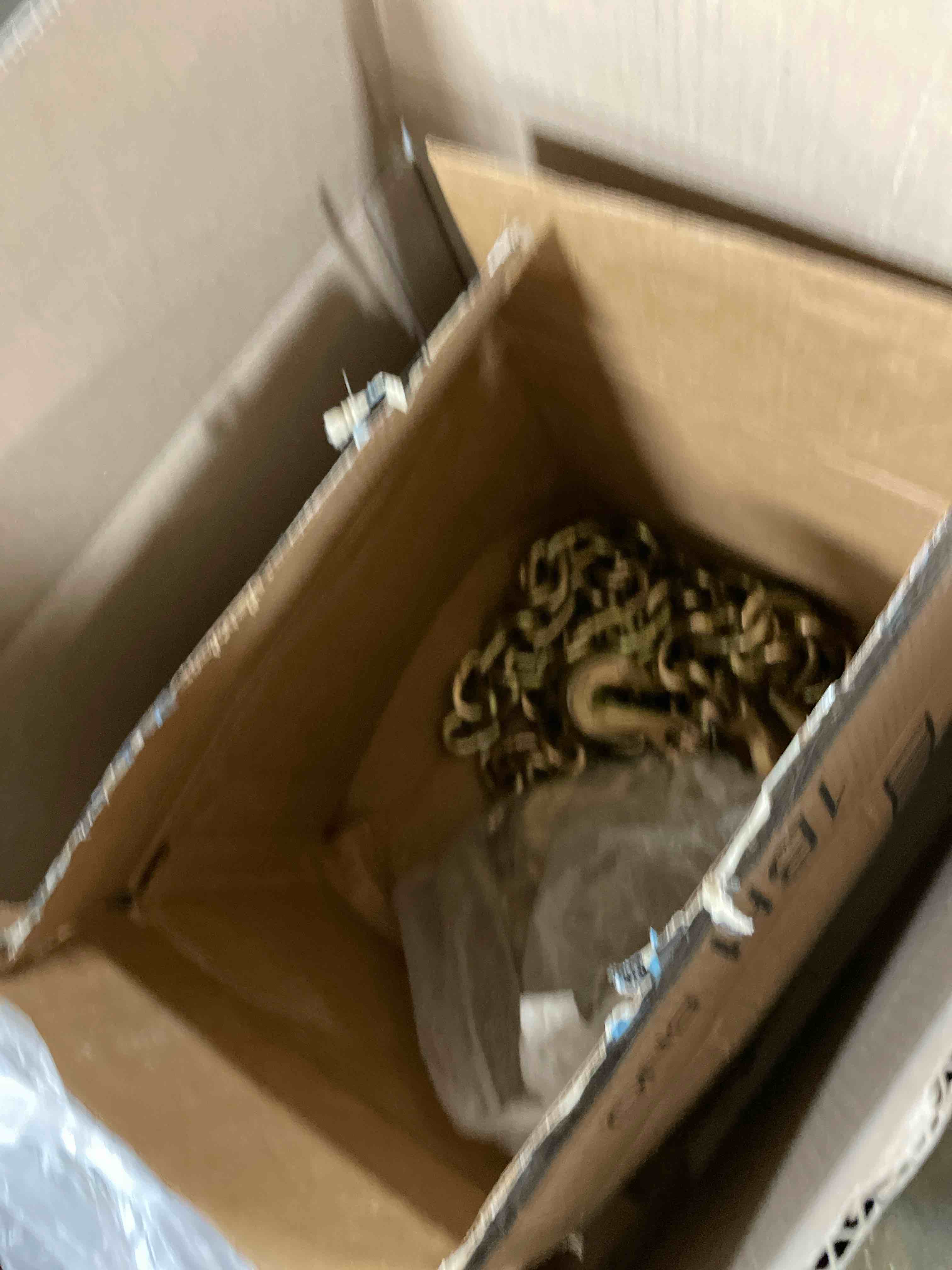 Condition photo showing Good Condition for G80 Transport Binder Chain 3/8 Inch x 16 Foot Safety/Binder Chain with Clevis Grab Hooks 7,100 lbs Safe Working Load Logging Chain for Transporting Towing Tie Down Binding Equipment 3/8 Inch x 16FT