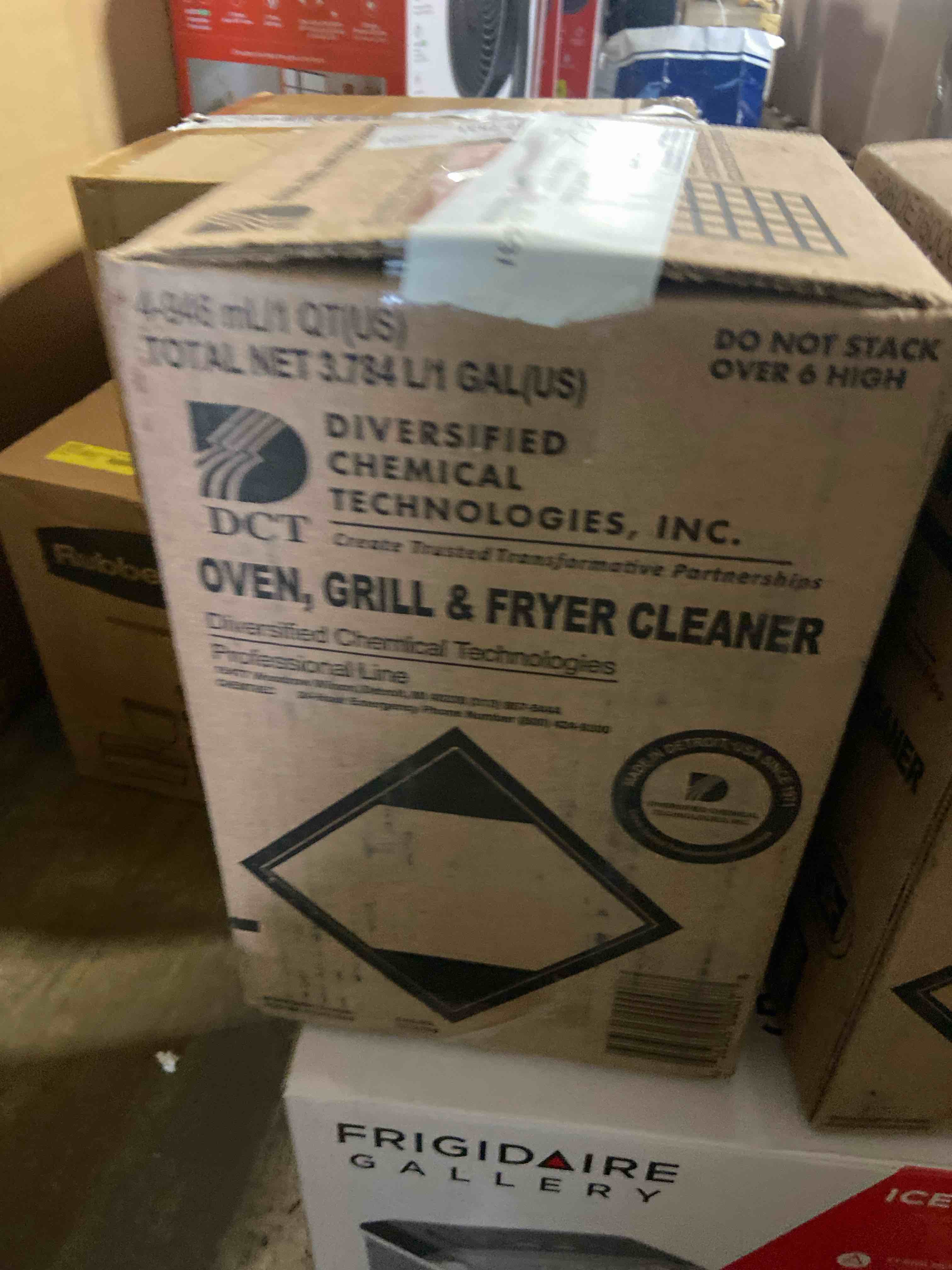 Condition photo showing New/Like New for Proctor & Gamble Diversified Chemicals Techn Cleaner Steel Polish  32 Oz - 4 Per Case