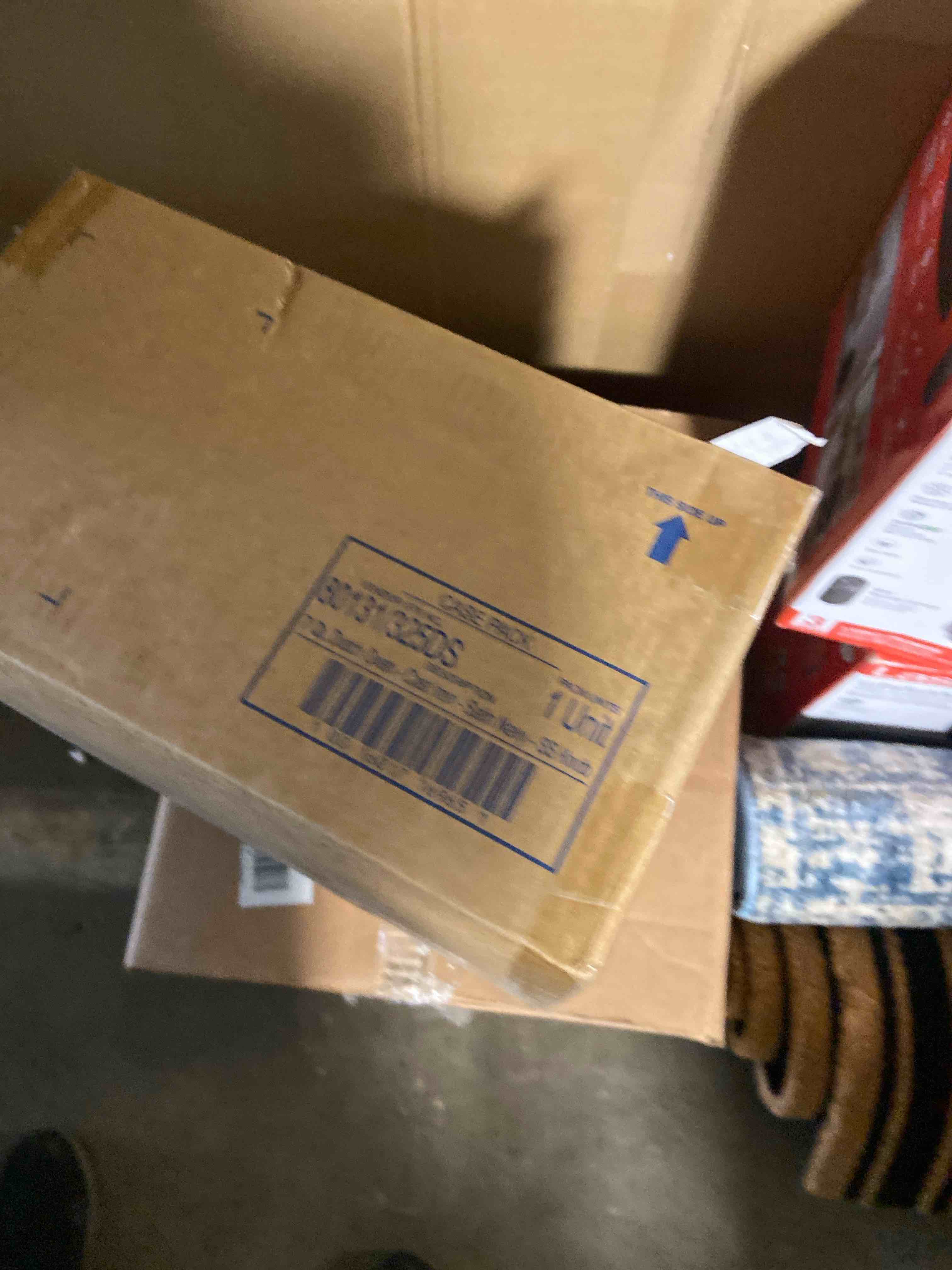 Condition photo showing New/Like New for Tramontina Enameled Cast Iron 7-Quart Covered Round Dutch Oven