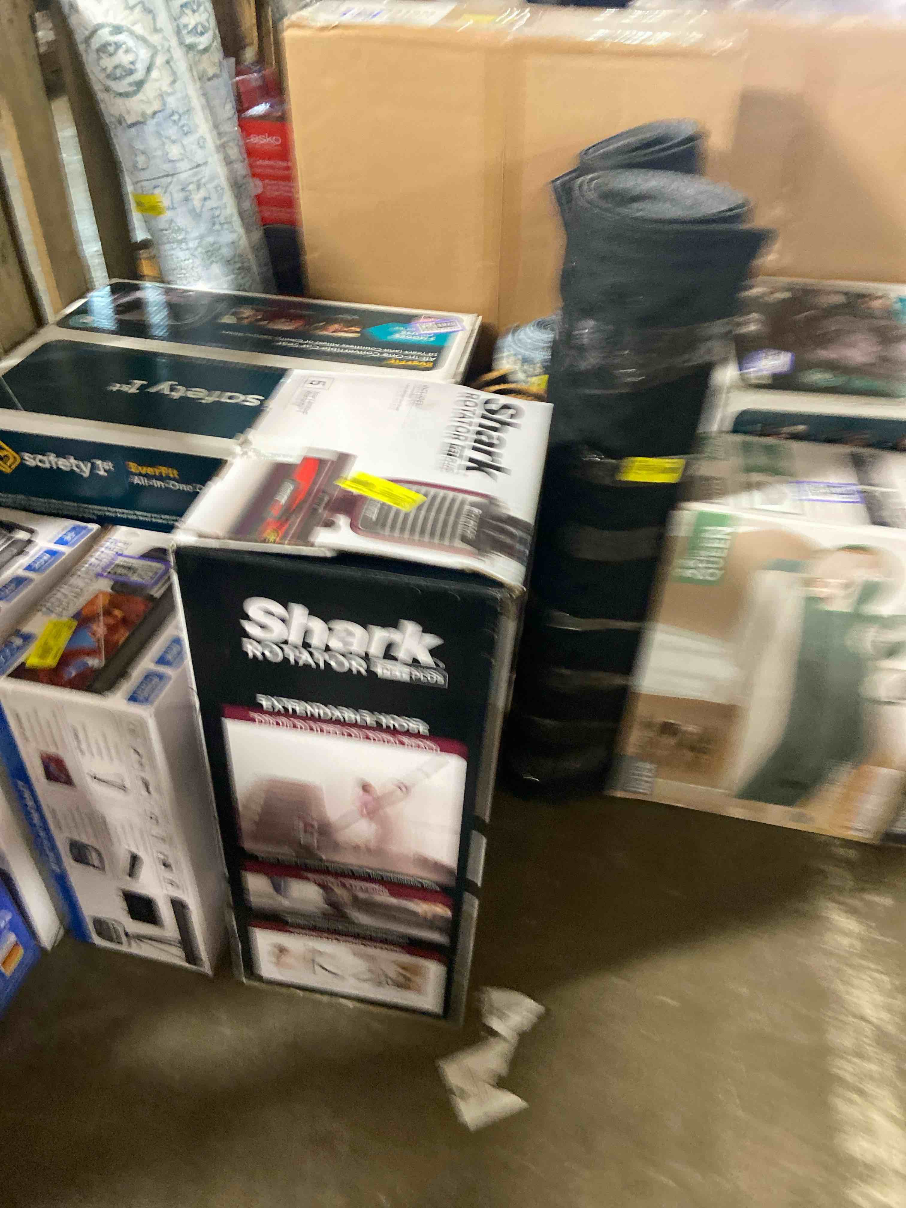 Condition photo showing Good Condition for Shark ZU102 Rotator Pet Upright Vacuum with PowerFins HairPro & Odor Neutralizer Technology, Charcoal, 2.9 L Dust Cup PowerFins+Odor Neutralizer Technology