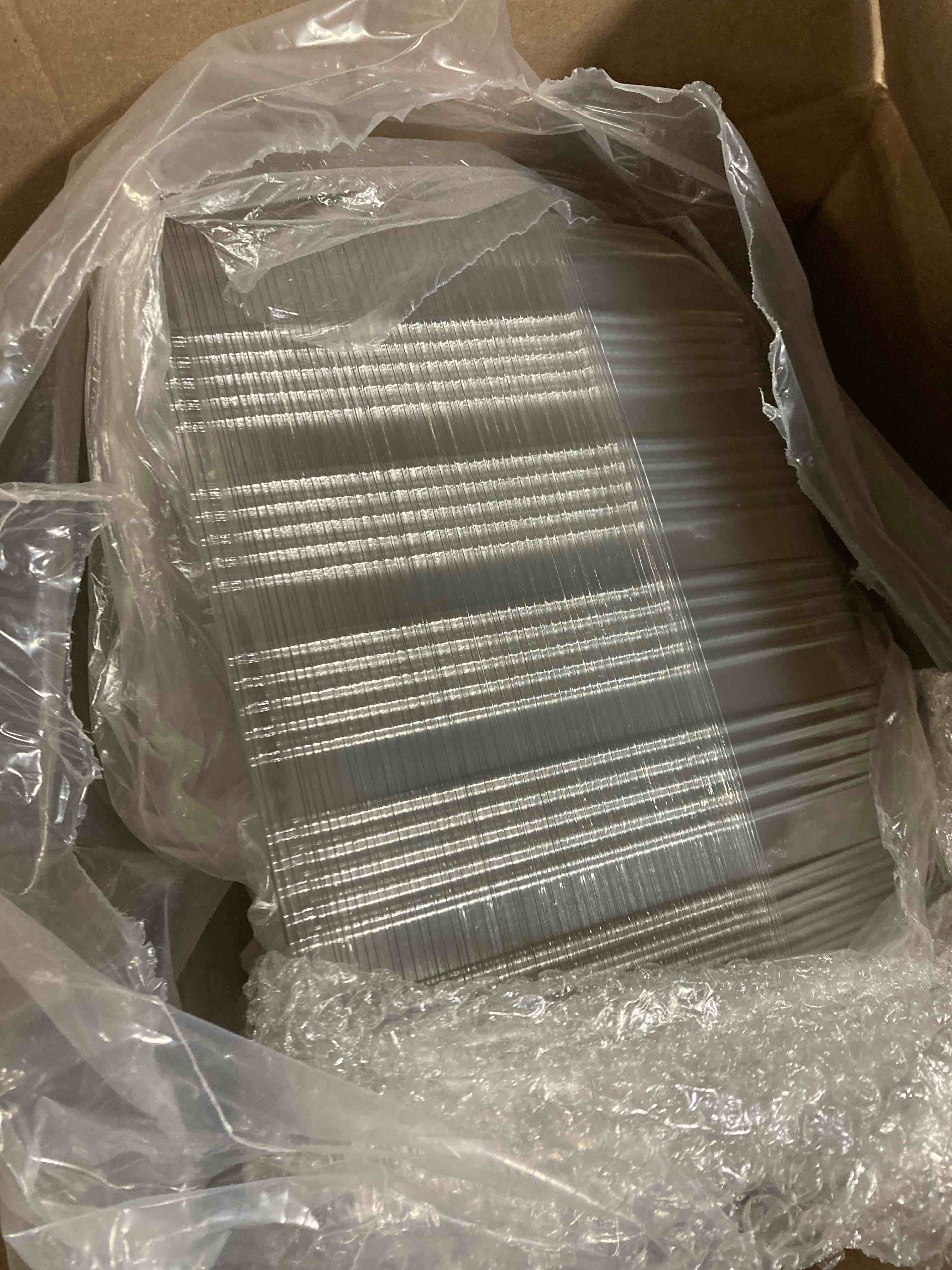 Condition photo showing Brand New for KitchenDance Disposable Silver 13" x 9" x 2" Aluminum Cake pans with Lids - 80 Ounces Rectangular Baking Pan Perfect for Cakes, Casseroles - Non Stick Pan for Baking, Storing, Preparing Food, 12 sets