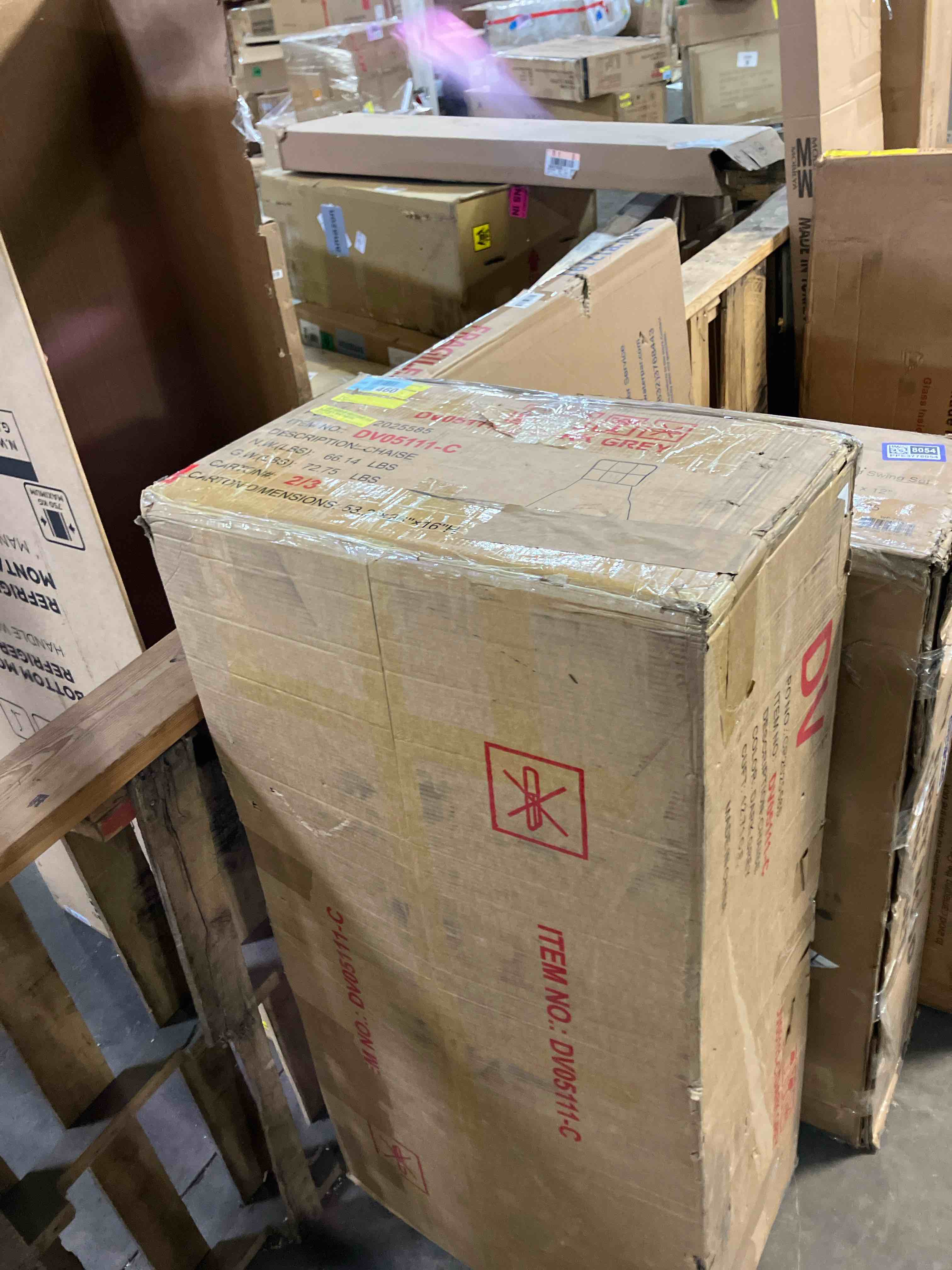 Condition photo showing Good Condition for Chase Dark Grey 