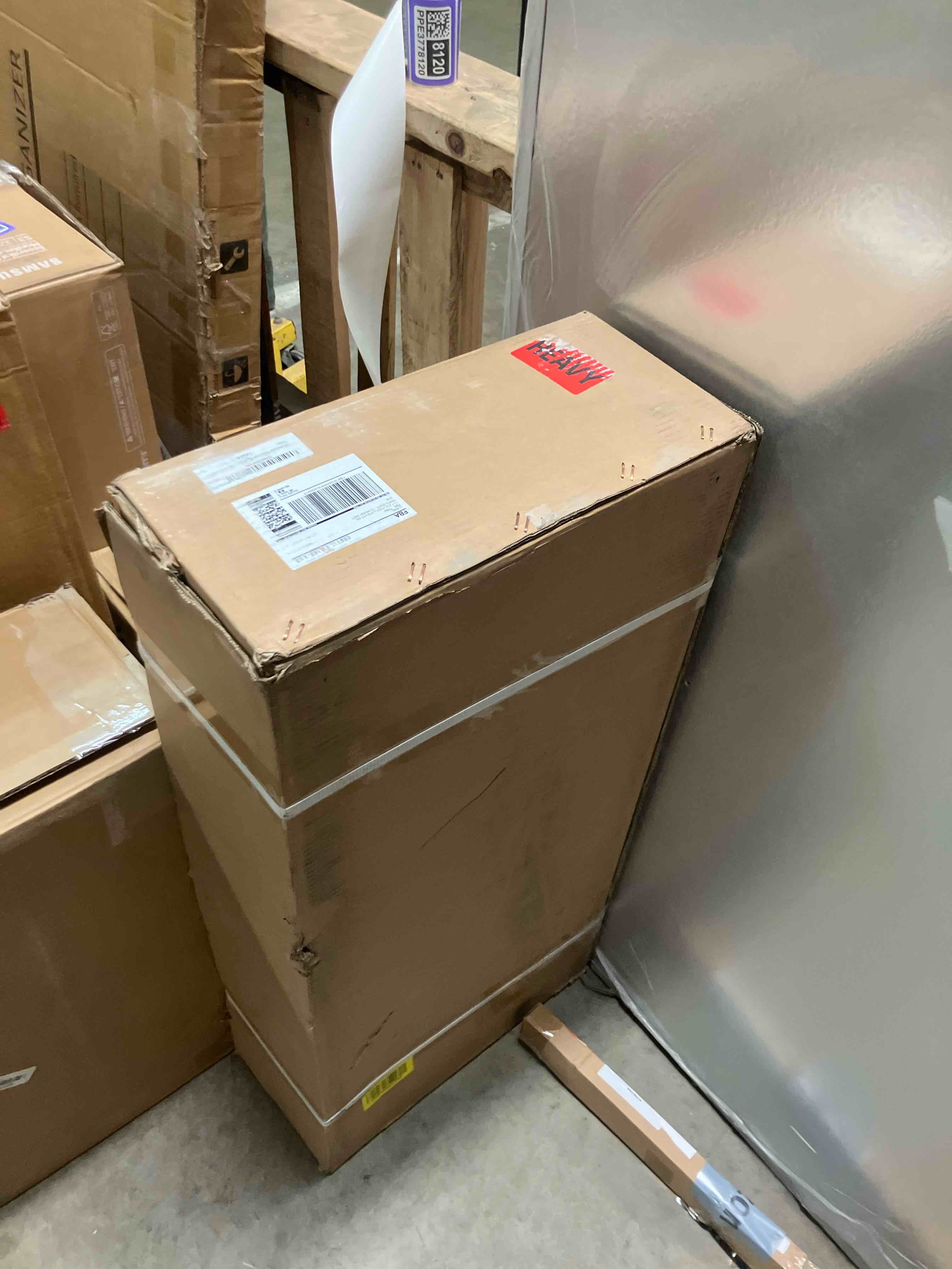 Condition photo showing New/Like New for VNN Portable Wheelchair Ramp 6FT, Black Seamless Non-Slip Aluminum Ramps for Wheelchairs for Home, Handicap Wheelchair Ramps for Home Steps, Aluminum Loading Dock Plates Metal 6FT (Usable height 6-18 inch)