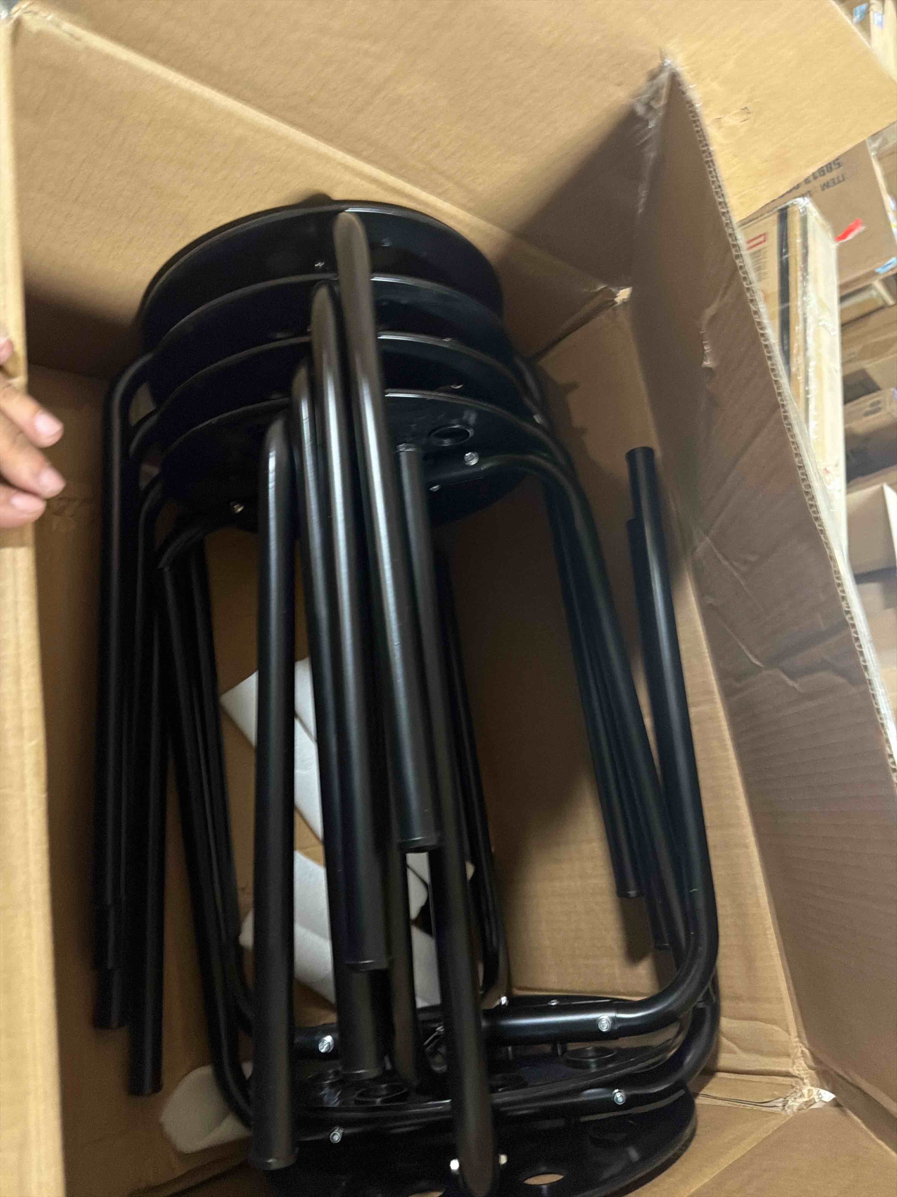 Condition photo showing Good Condition for vingli 17.7in plastic stackable stools portable stacking chairs nesting stool decoration round stools pack of 6 for home outdoor indoor office (plastic, black)