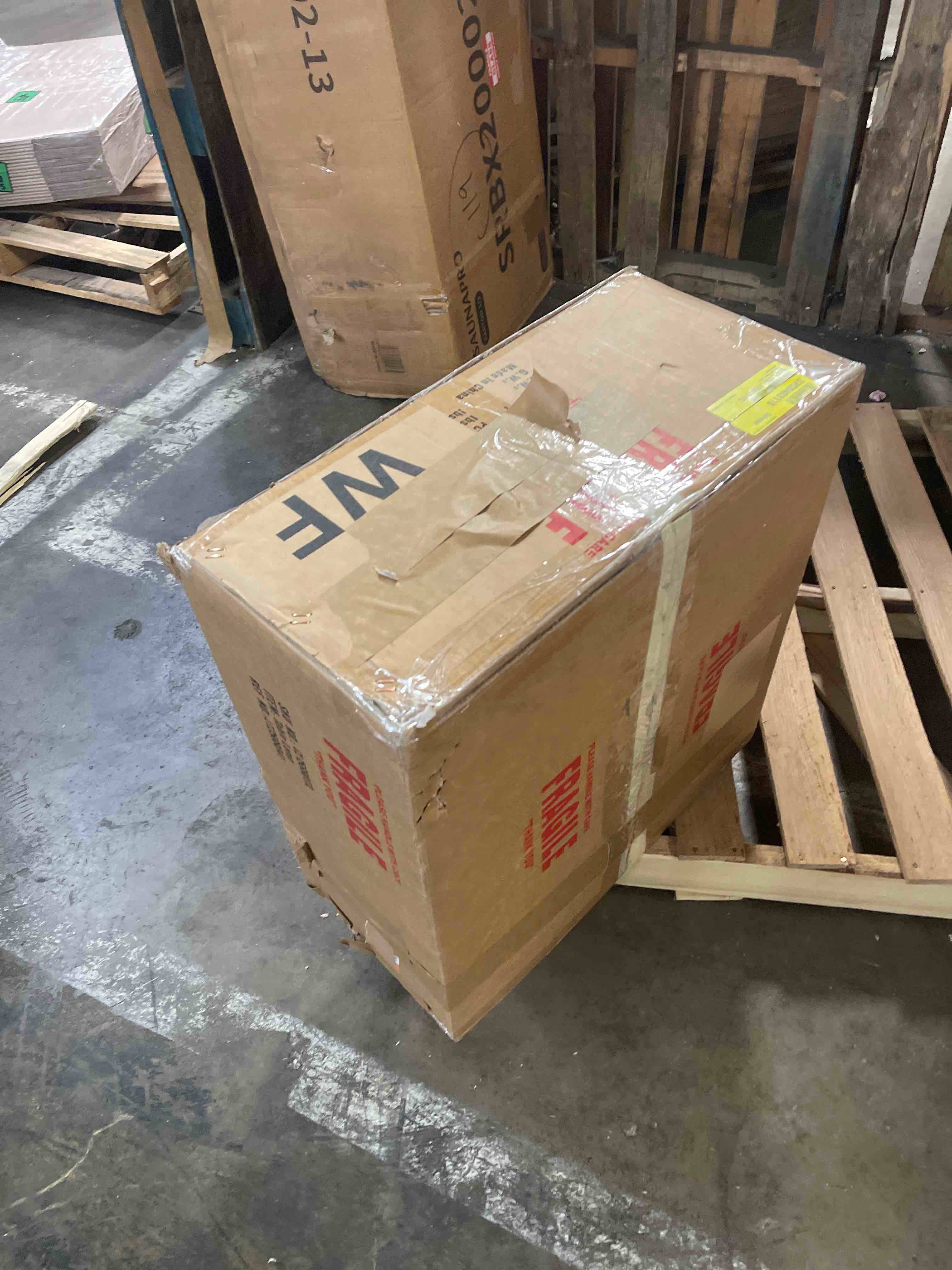 Condition photo showing Good Condition for Mariana Table Lamp