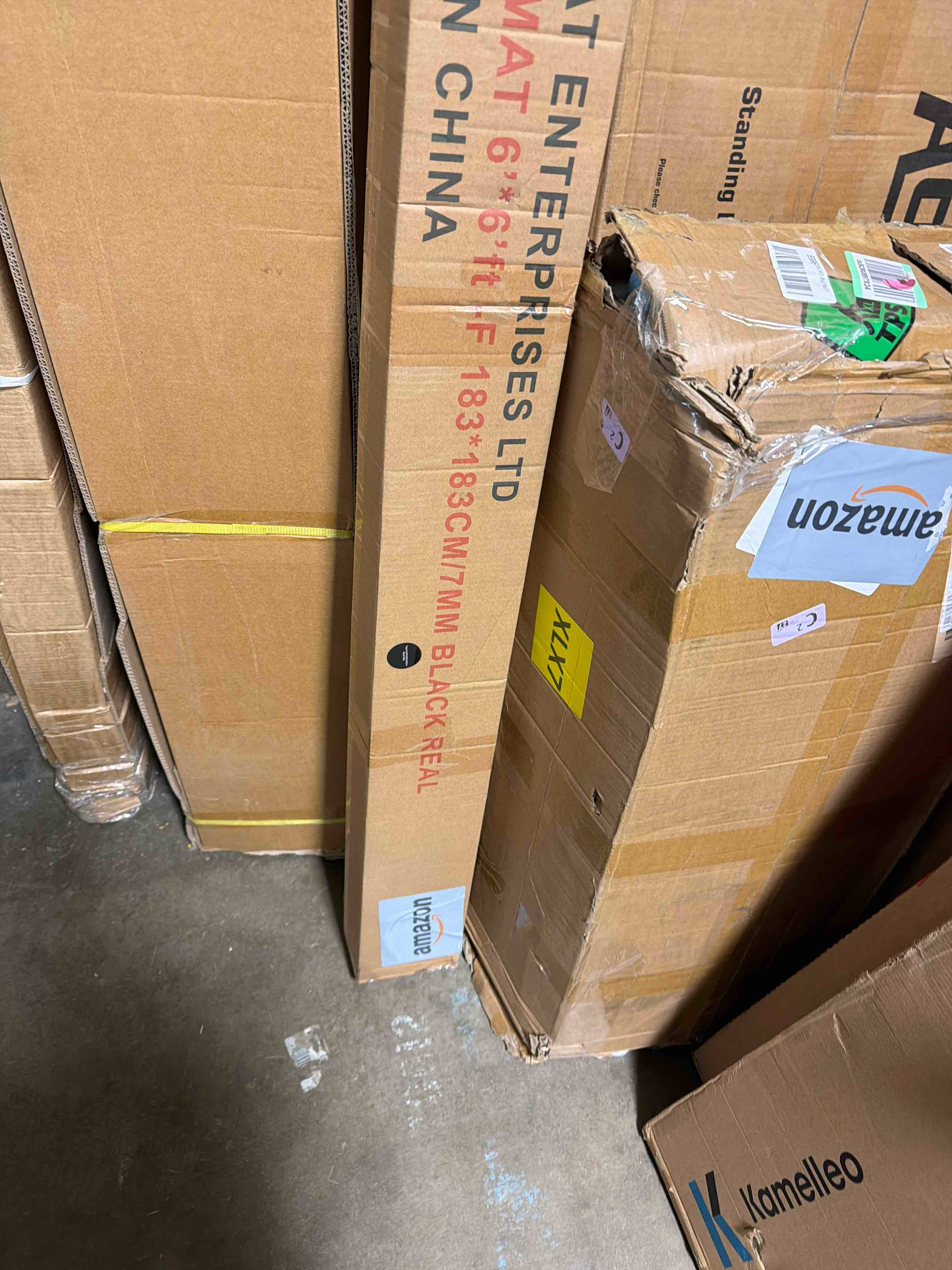 Condition photo showing New/Like New for Tatago Extra Thick Yoga Mat Wide & XL-Our 10mm Extra Large Yoga Mat Thick Extra Wide And Long For Total Joint Cushioning. A Large Exercise Mat Thick And Perfect For Home Workout Pilates Or Studio. Black 7mm