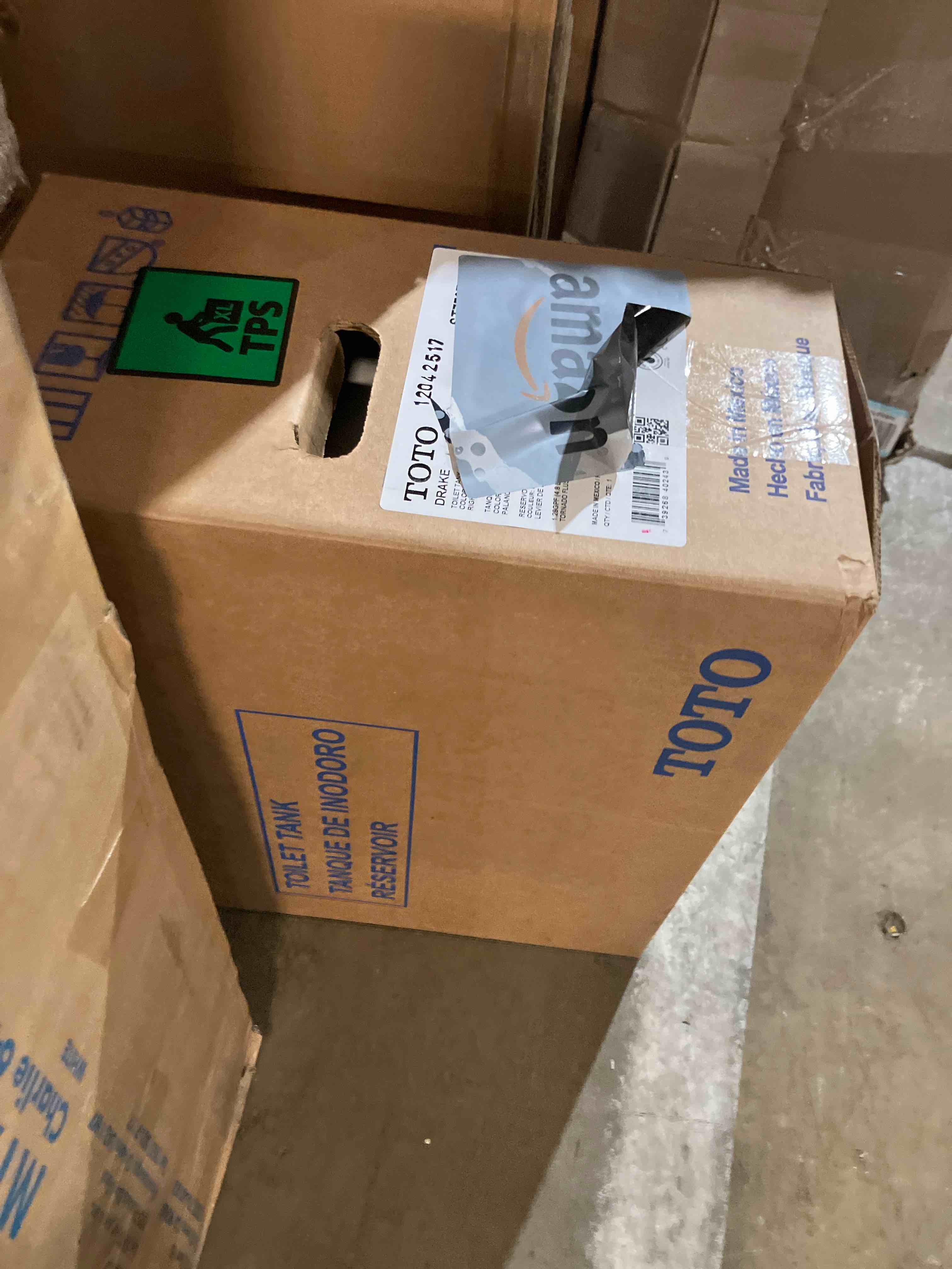 Condition photo showing New/Like New for TOTO® Drake® 1.28 GPF Toilet Tank with Right-Hand Trip Lever  Cotton White - ST776ER#01