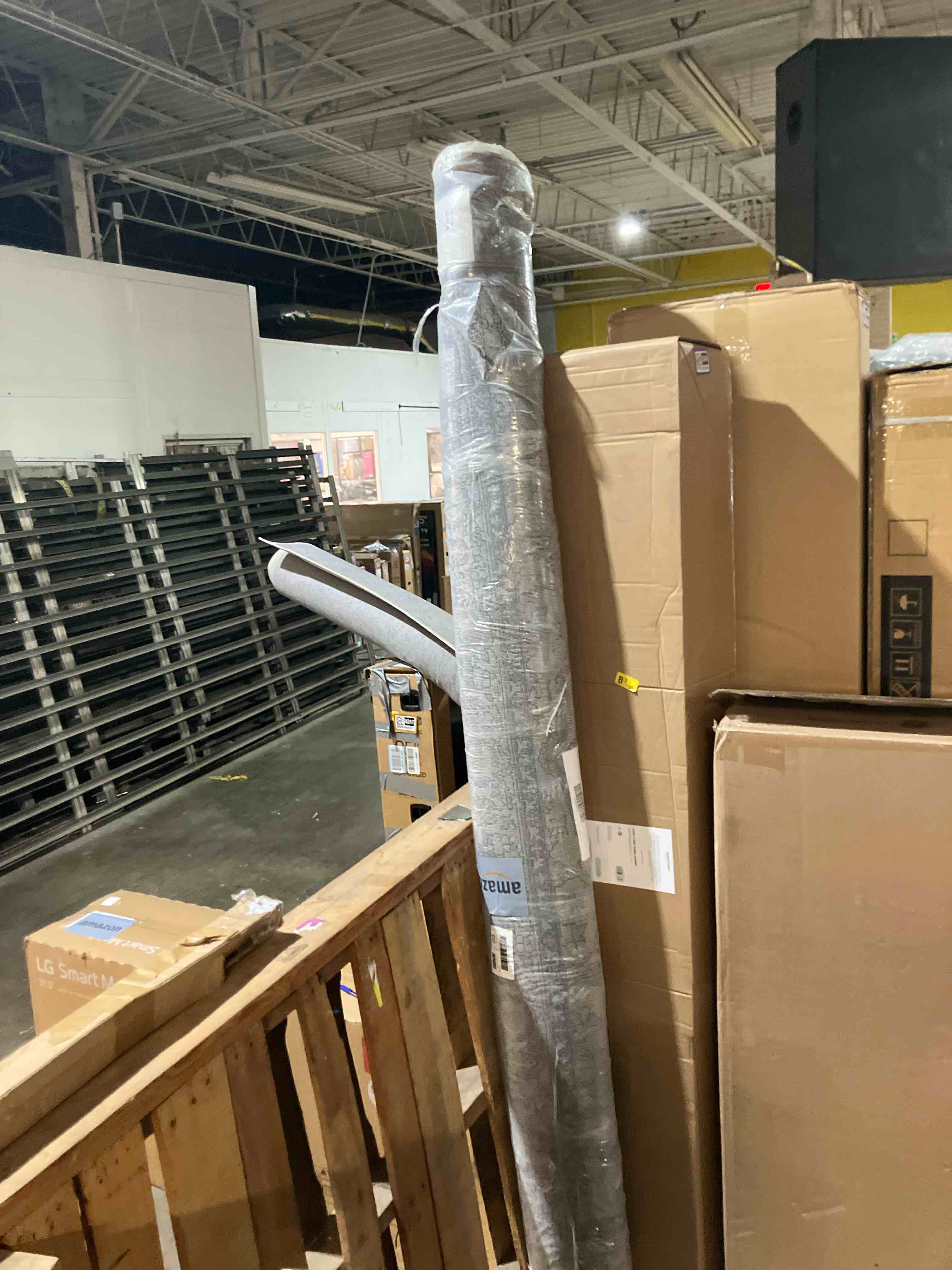 Condition photo showing New/Like New for Loloi II Teagan Collection TEA-01 Natural/Lt. Grey 7'-11" x 10'-6", 0.25" Thick, Area Rug, Soft, Durable, Neutral, Woven, Low Pile, Non-Shedding, Easy Clean, Living Room Rug