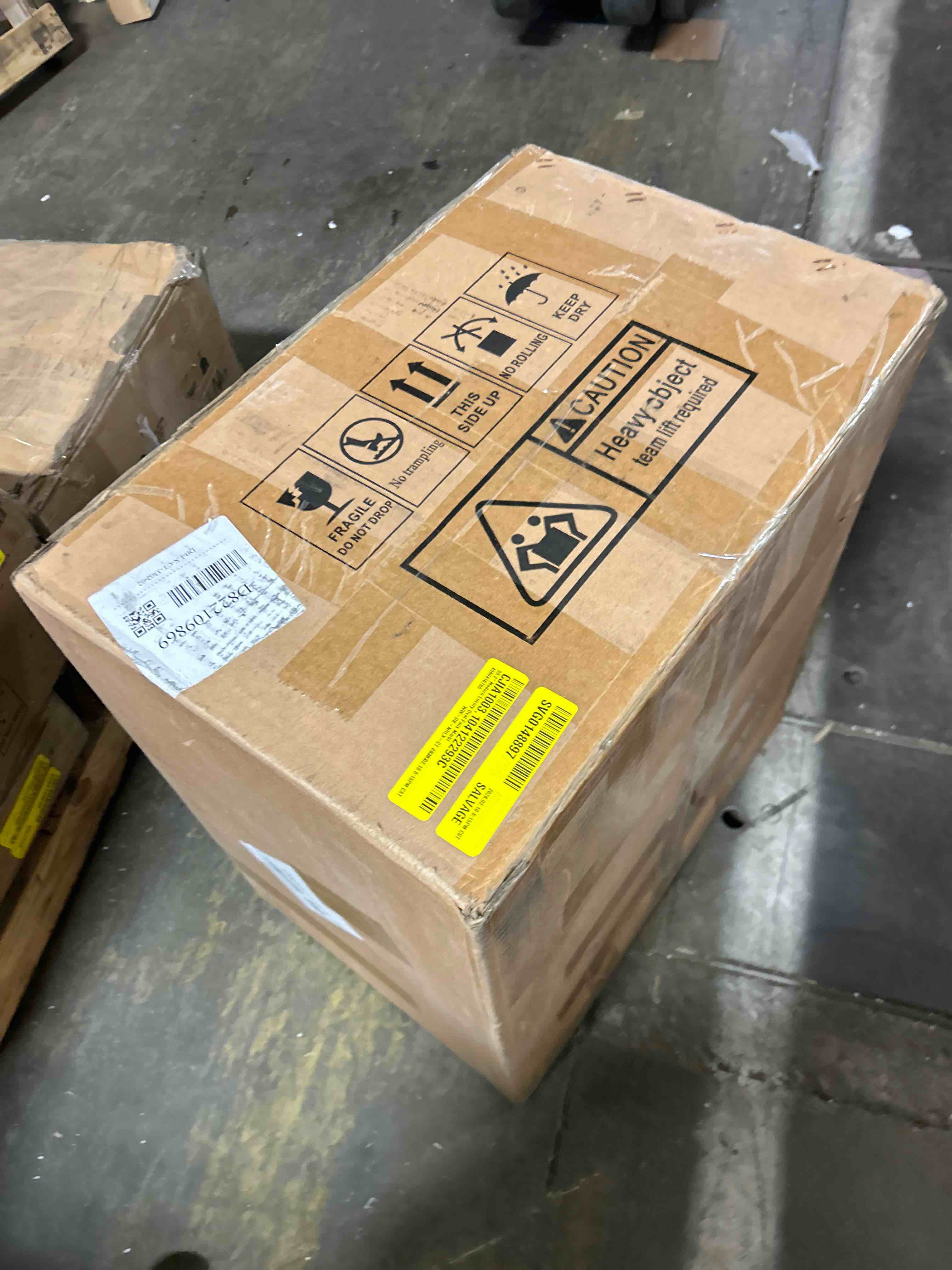 Condition photo showing Good Condition for 55.2" Modern Luxury Oval Faux Marble table base