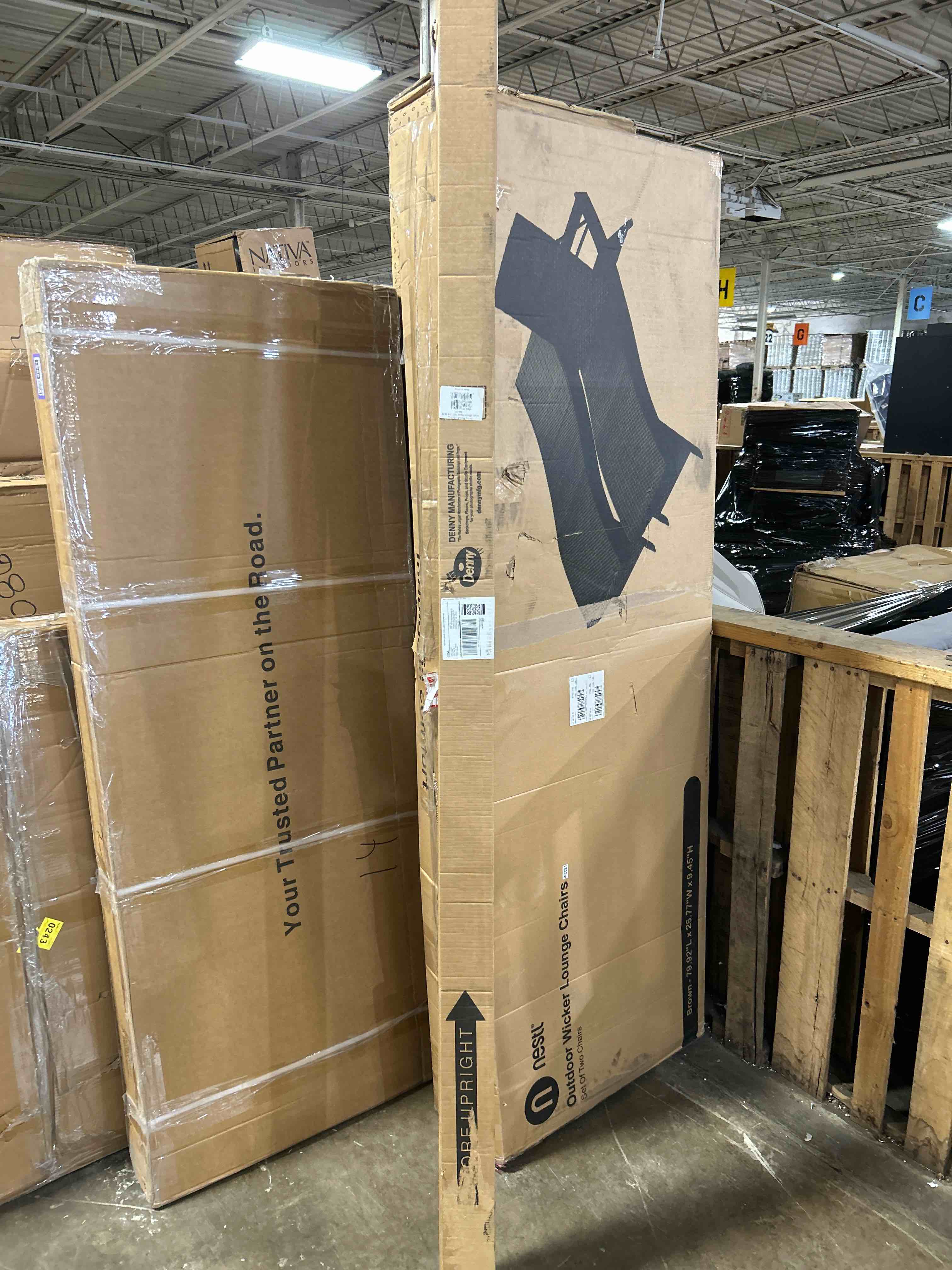 Condition photo showing New/Like New for Denny Mfg - Seamless Paper Backdrop for Photoshoot with Free Gaffer Tape – Bright White Photography Paper Roll Background with Matte Finish for Studio, Video & Content Creation – (107 in x 36 ft)