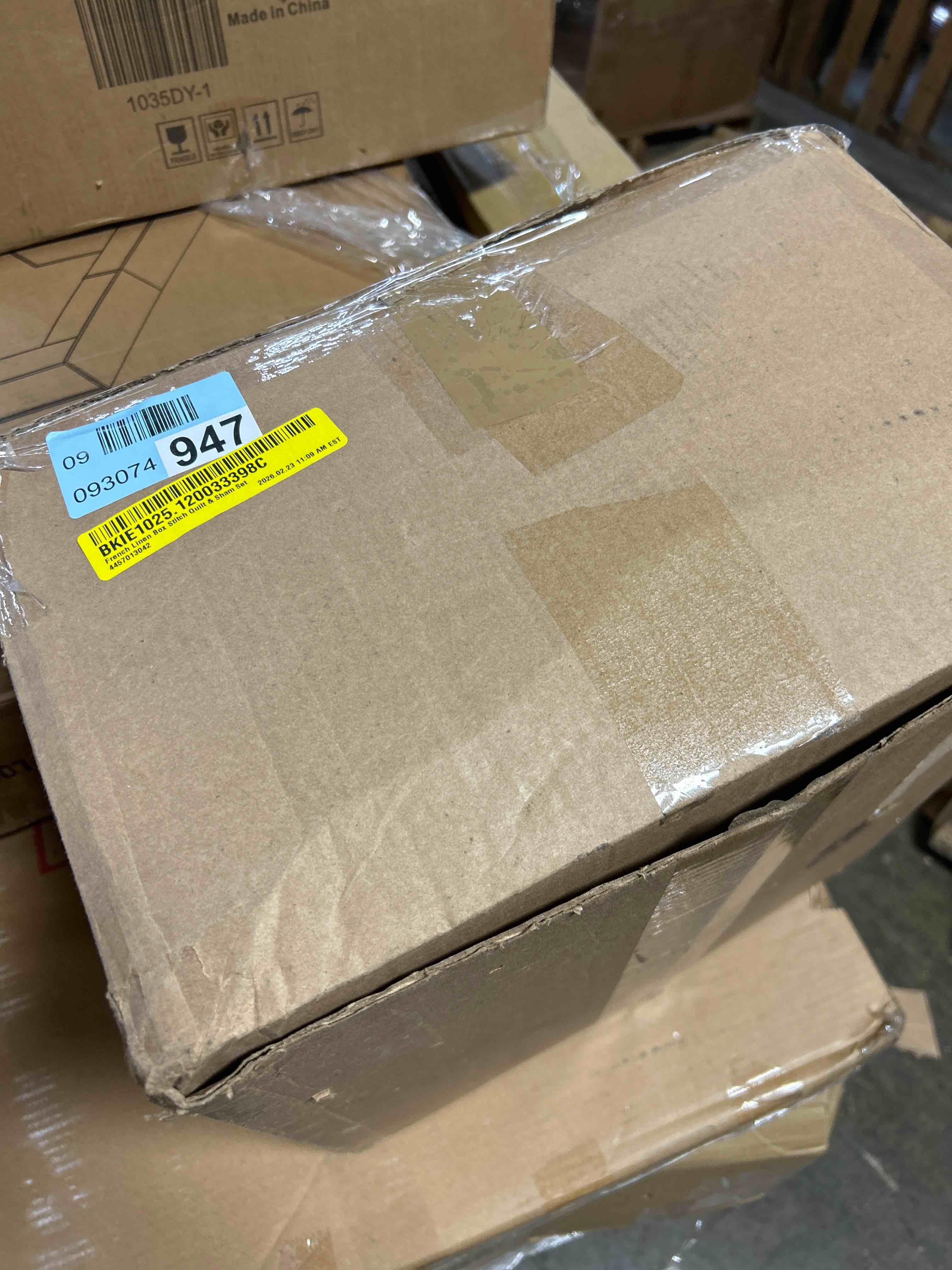 Condition photo showing Good Condition for French Linen Box Stitch Quilt & Sham Set