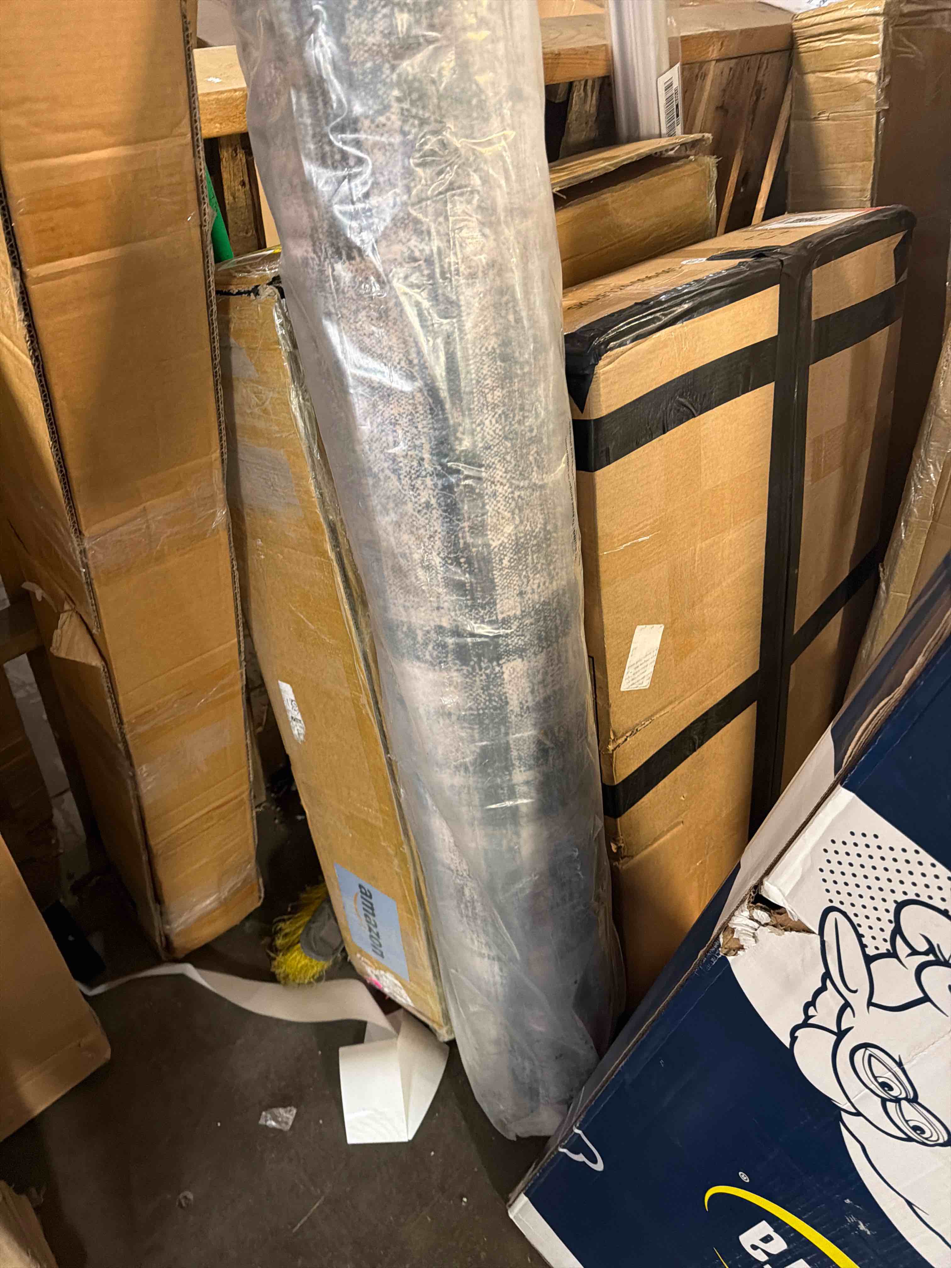 Condition photo showing New/Like New for Loloi Chris Loves Julia Humphrey Collection HUM-03 Forest/Multi 7'-3'' x 9'-3'' .38" Pile Height, Area Rug feat. CloudPile Forest / Multi 7'3" x 9'3" (Rectangular)