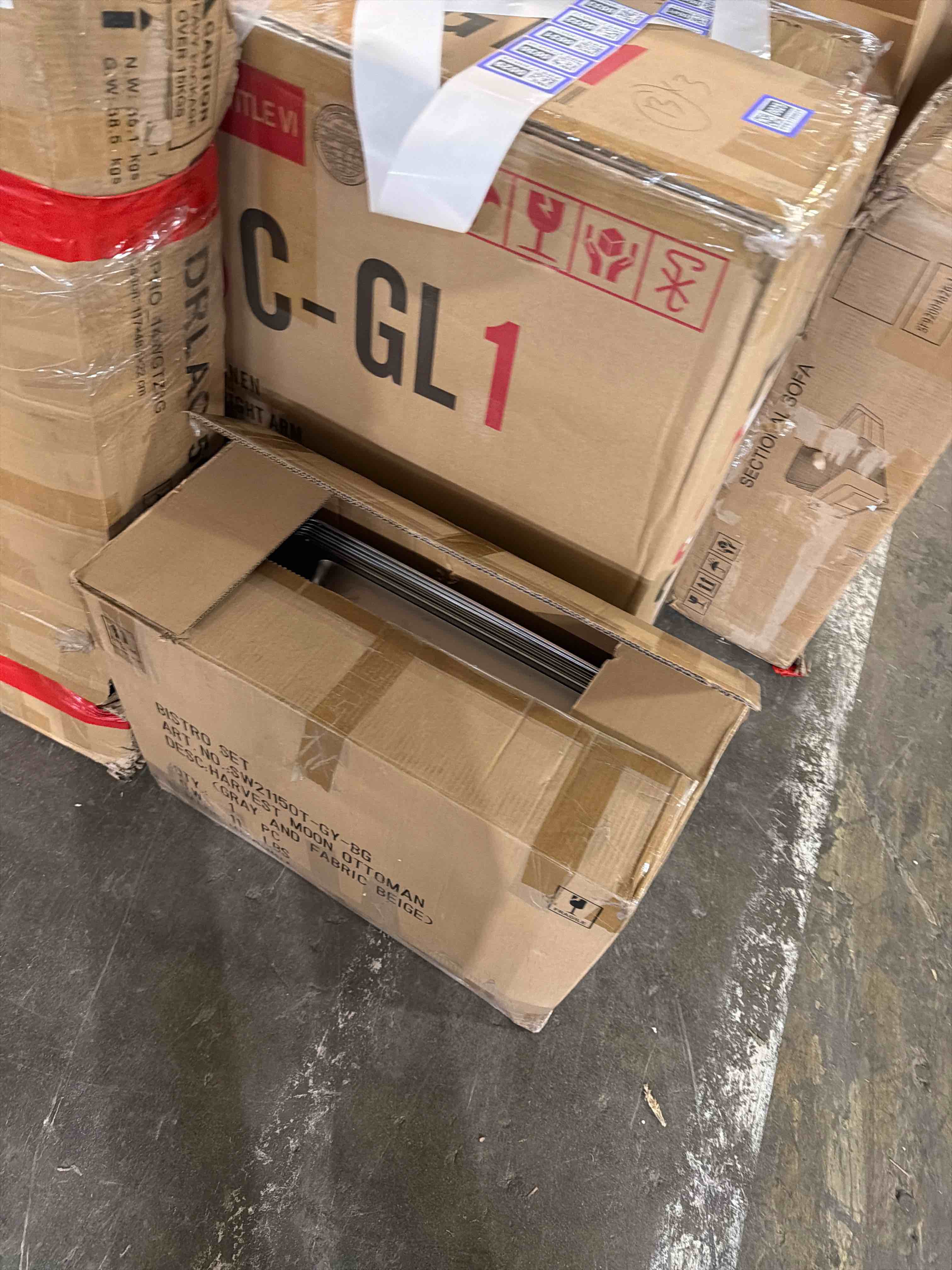 Condition photo showing Good Condition for Trivico Rose Gold Chafing Dishes for Buffet 4 Pack(Full 1/2 1/3 Size Pan), 9QT Chafing Dish Buffet Set Stainless Steel Buffet Food Warmers Sets for Catering Events Parties Dinners