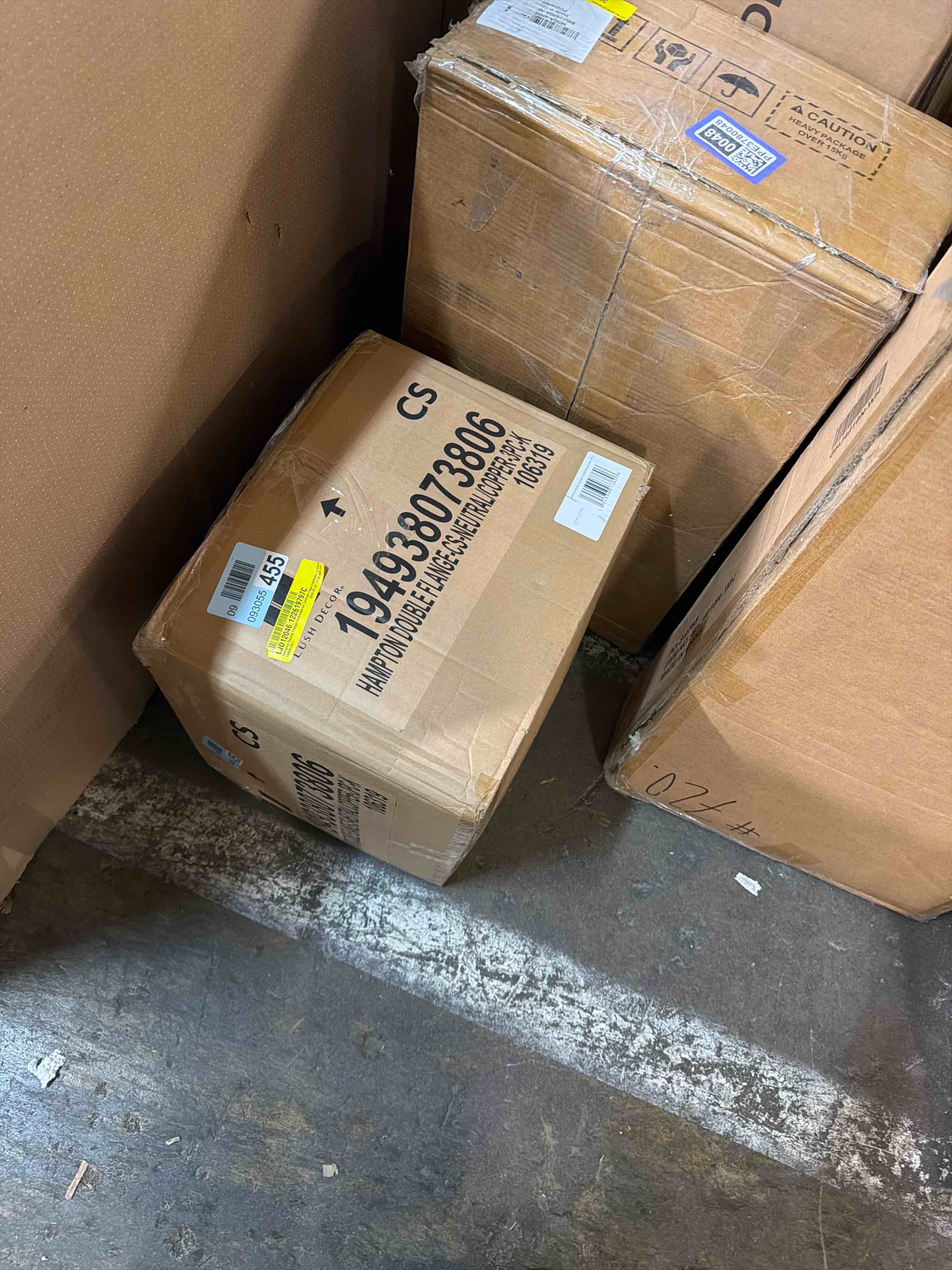 Condition photo showing Good Condition for Hampton Double Flange Embroidered Contrast Edge Comforter 3 Pieces Set By Special