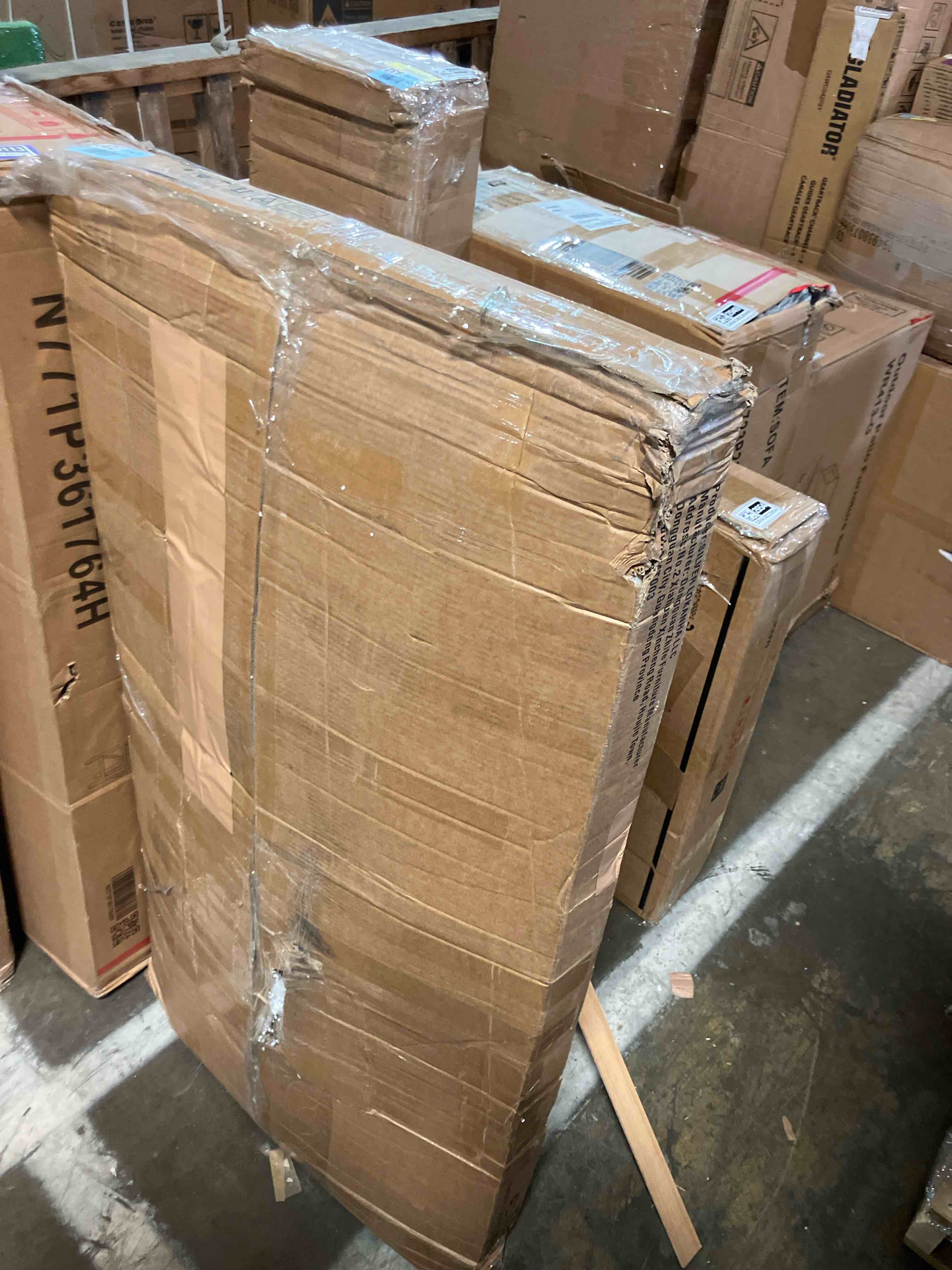 Condition photo showing New/Like New for Damika Rectangular Coffee Table with 2-Tier Storage