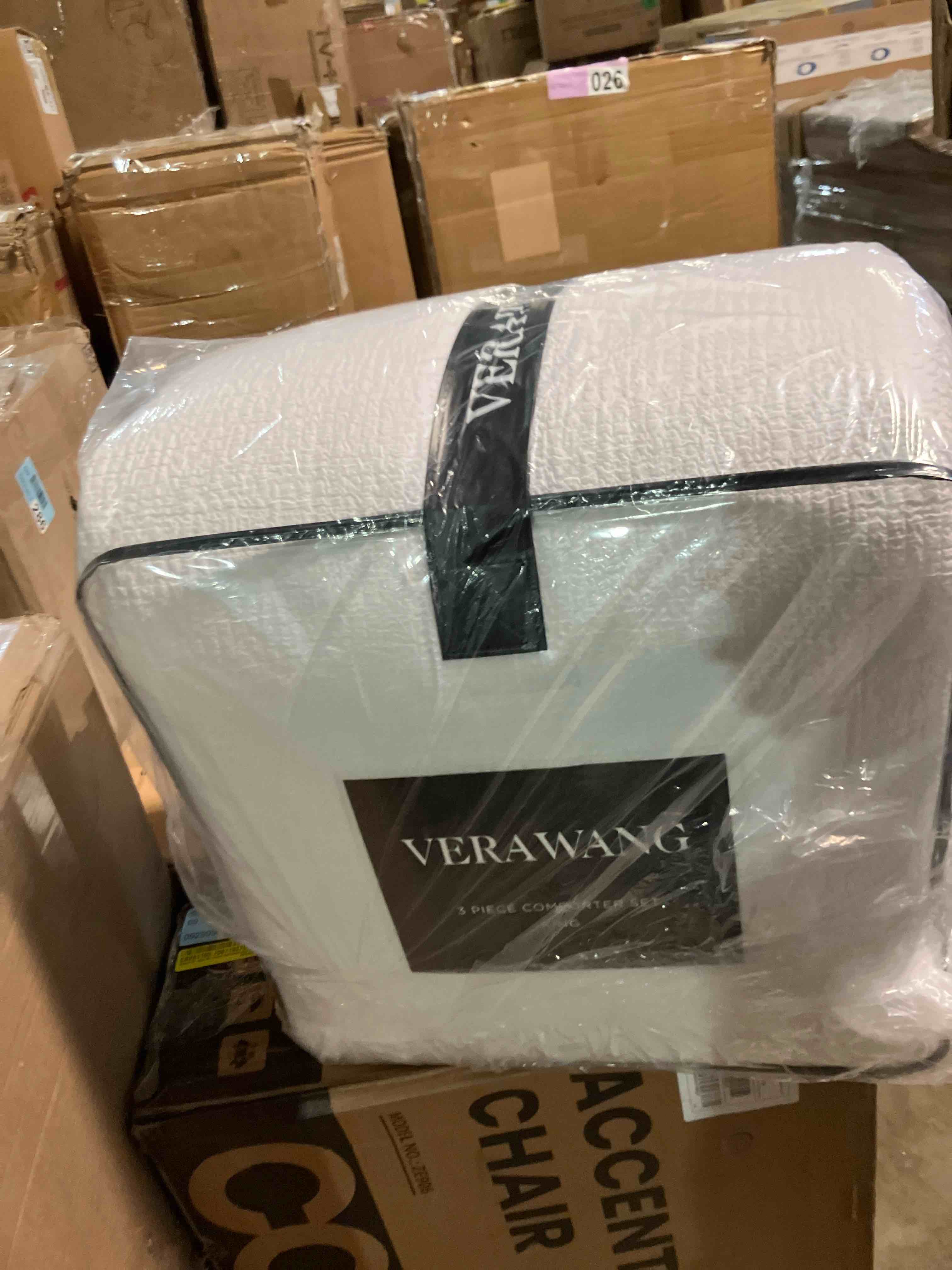 Condition photo showing New/Like New for Vera Wang - King Comforter Set, Premium Cotton Bedding Set with Matching Shams, Chic Room Essentials, Oeko-Tex Certified (Puckered Texture White, King)