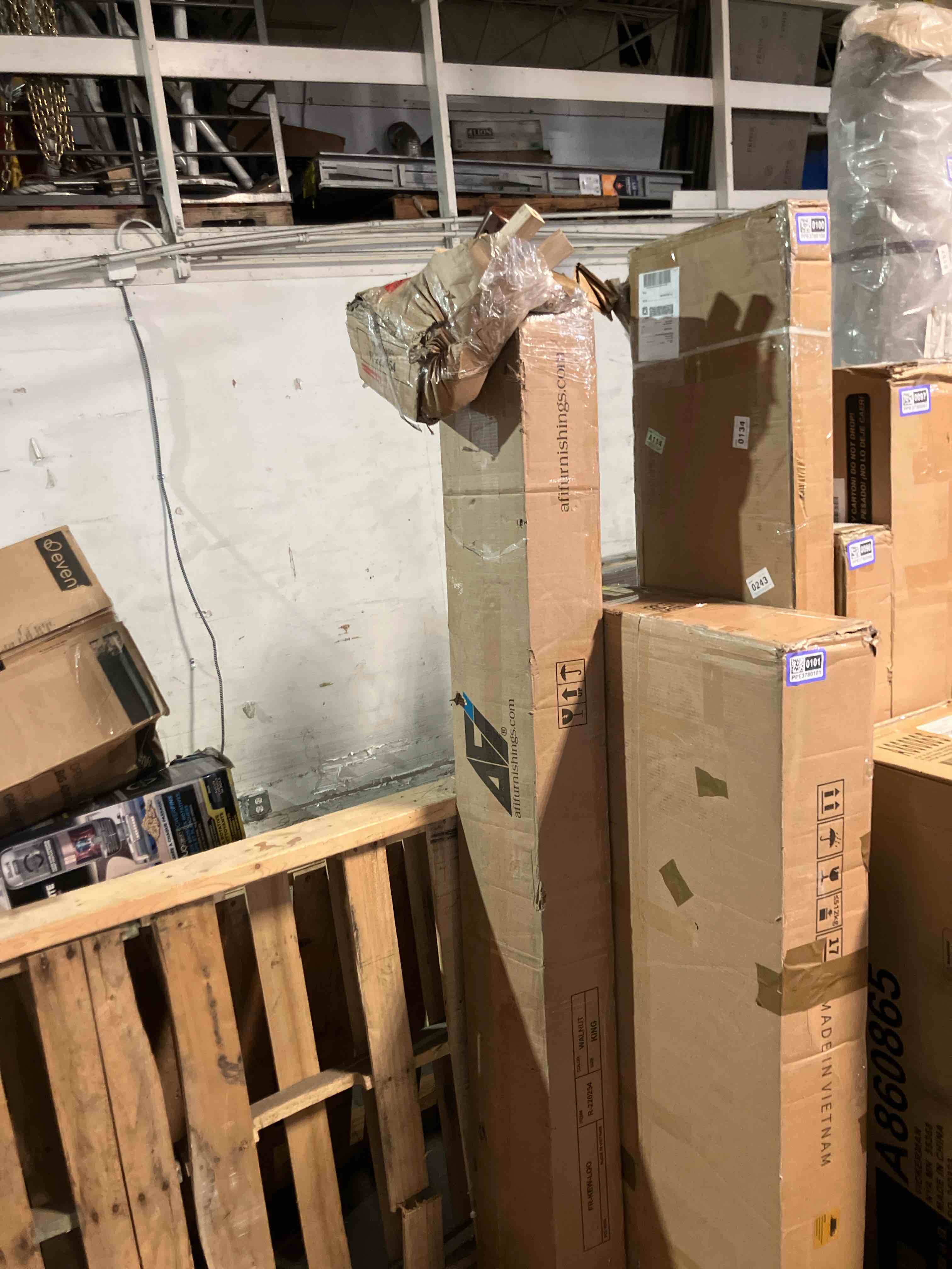 Condition photo showing As Is for King Vetu Solid Wood Platform Bed (Missing hardware)