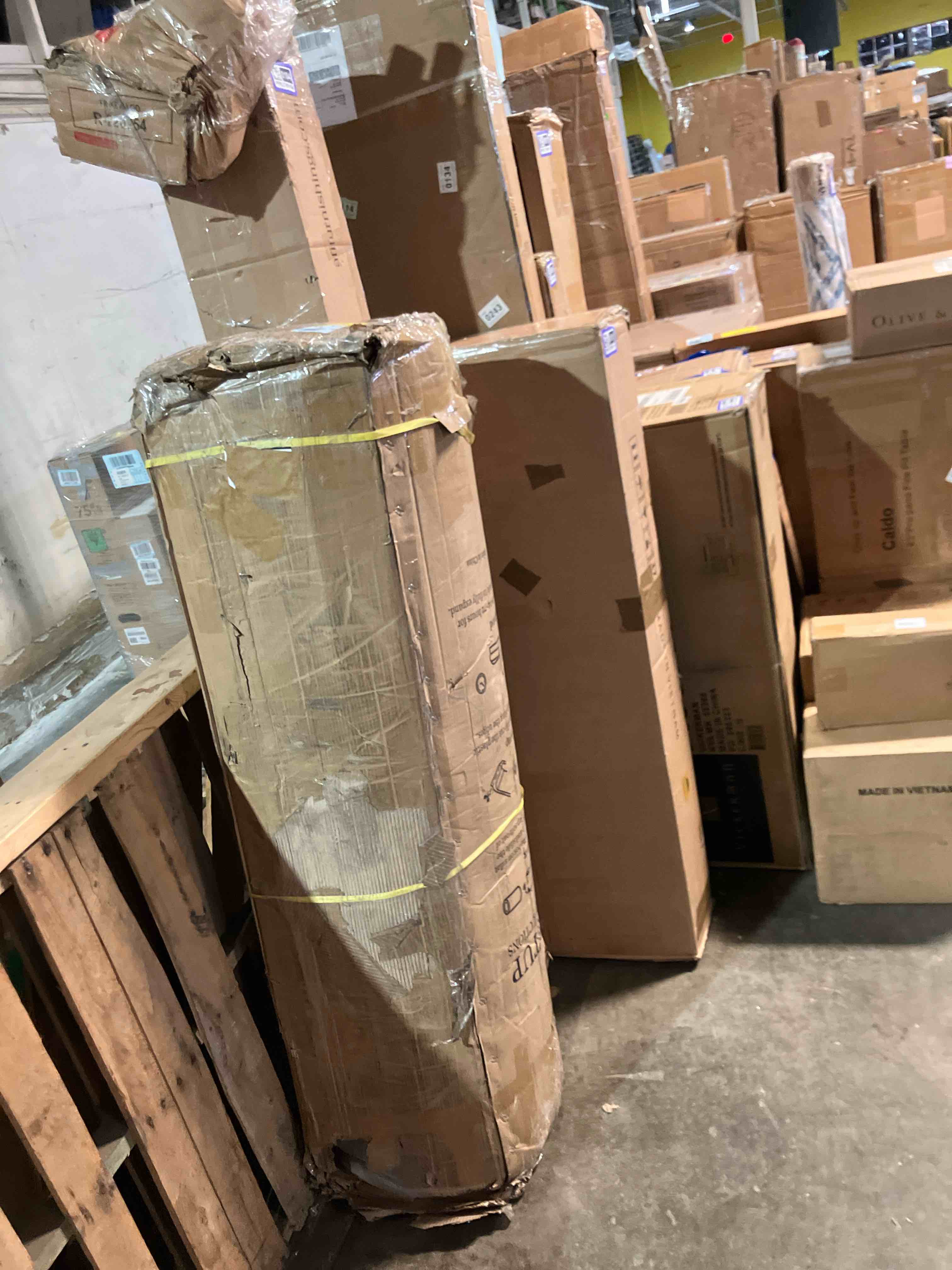 Condition photo showing New/Like New for Liberty 59" Inches Wide Upholstered Chaise Lounge, Sleeper Chair?Compression Sofa With Throw Pillows