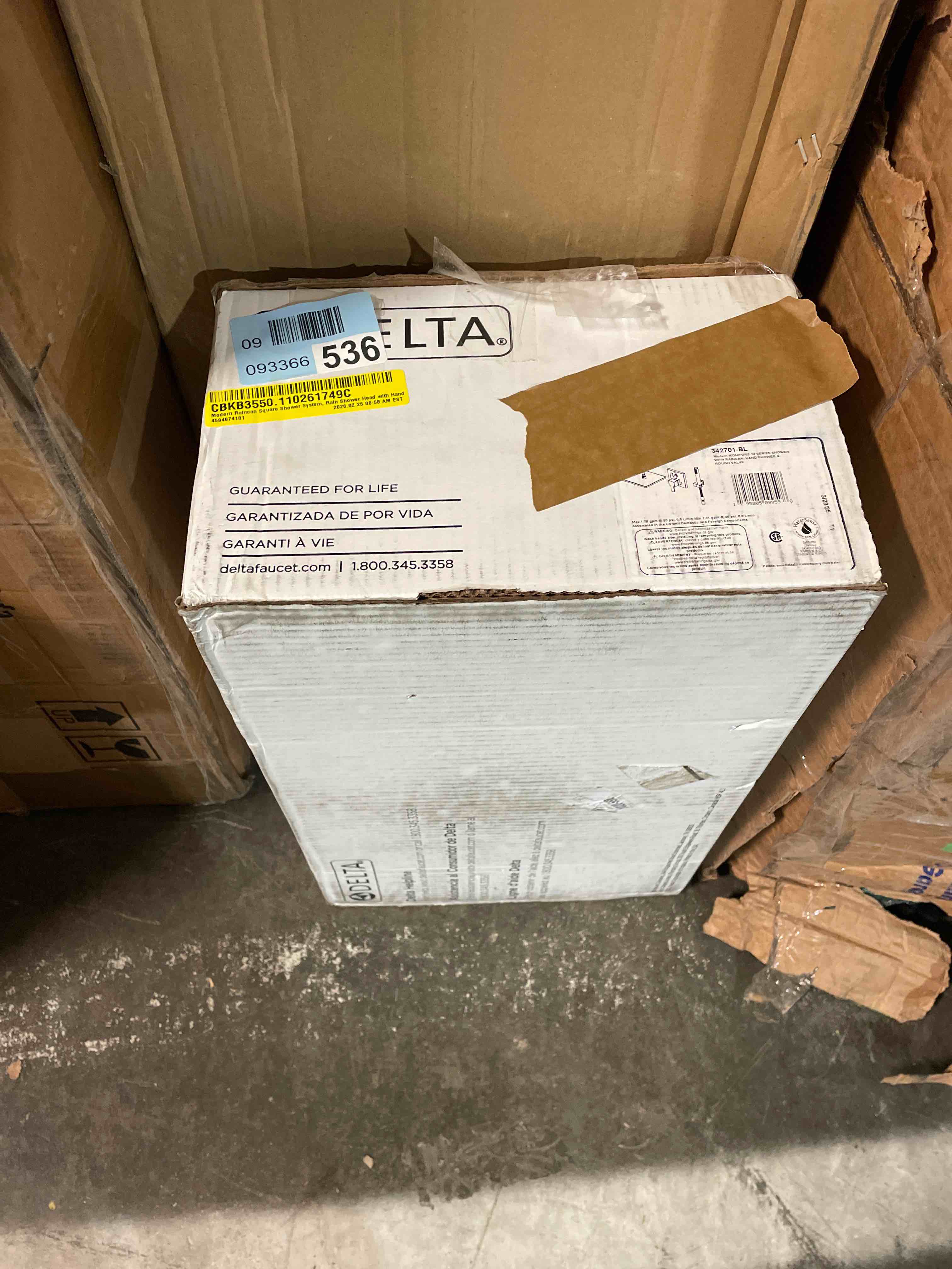 Condition photo showing New/Like New for Delta Modern 14 Series Square Rain Shower System Faucet Set, Rainfall Matte Black Shower Head and Handle Set, Valve Trim Kit, 10 Inch, Matte Black 342701-BL