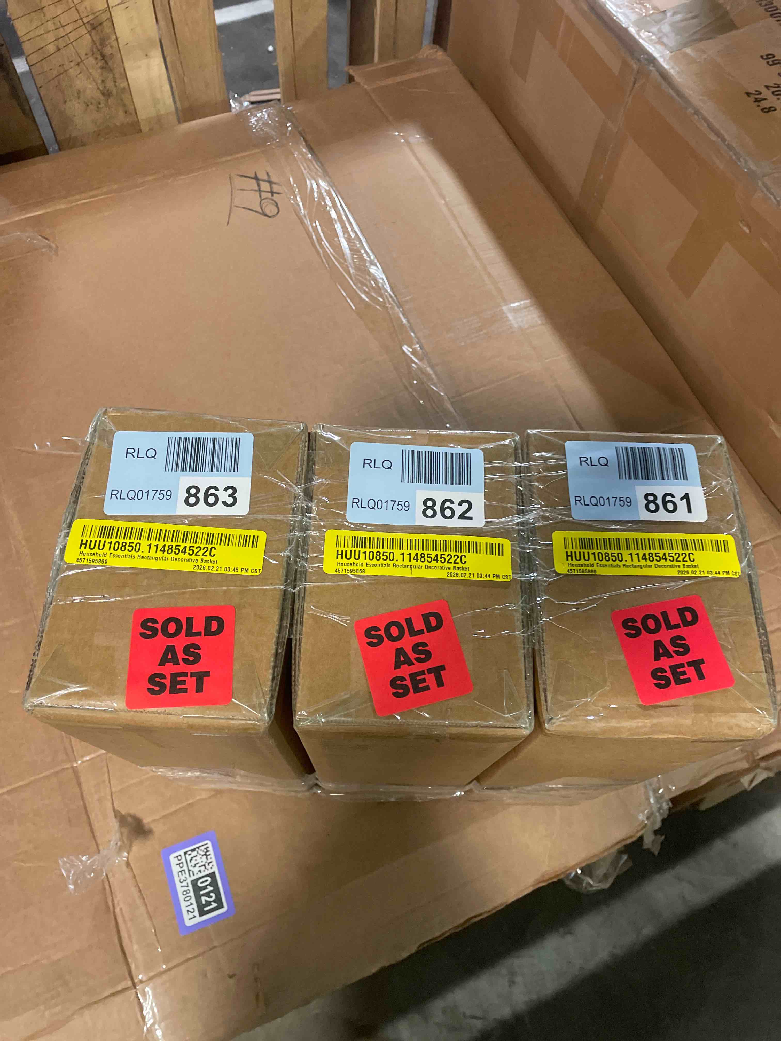 Condition photo showing New/Like New for Household Essentials Rectangular Decorative Basket (3 pack)