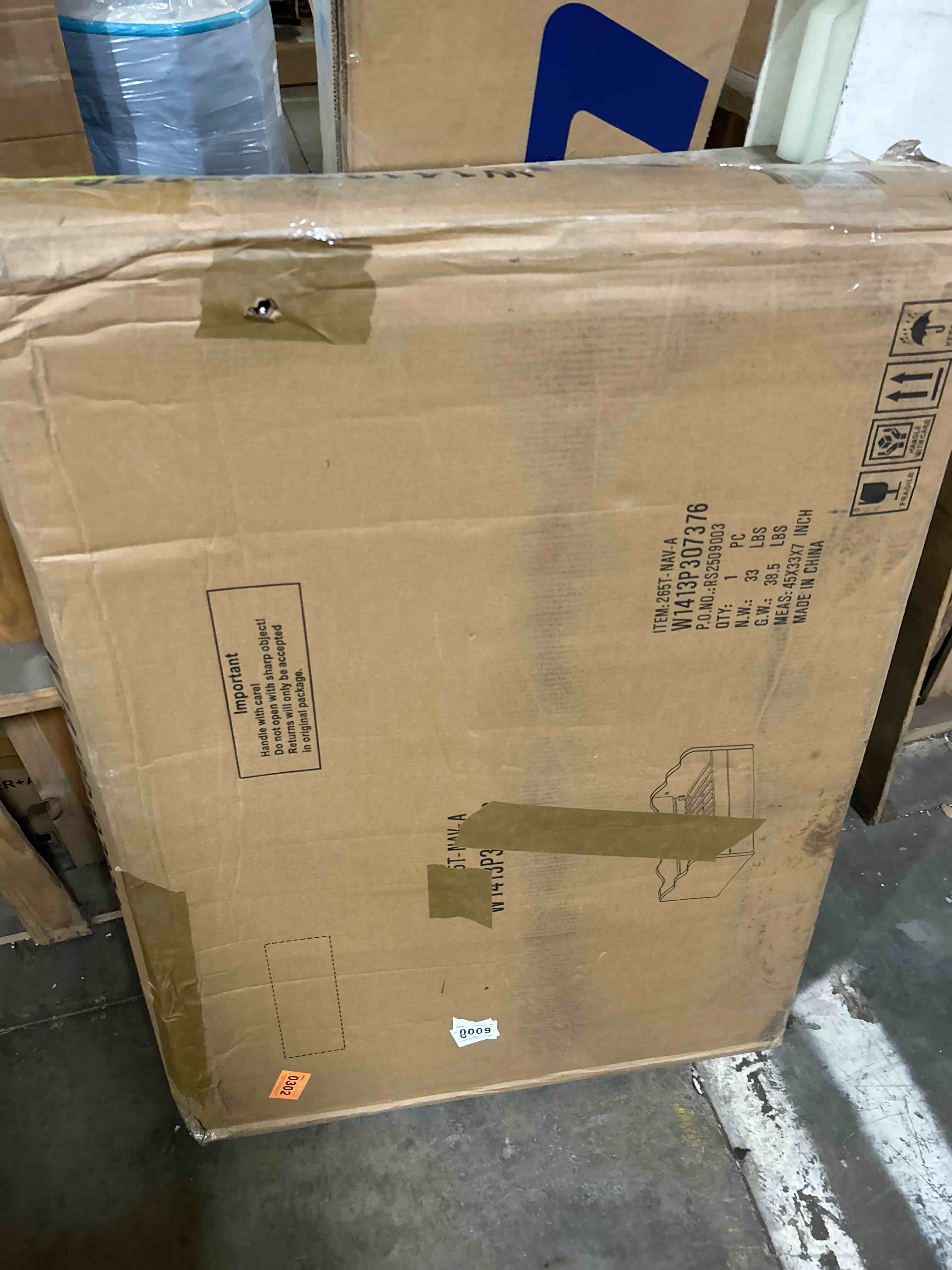 Condition photo showing As Is for Cozy Gingham Daybed with Trundle(Incomplete)