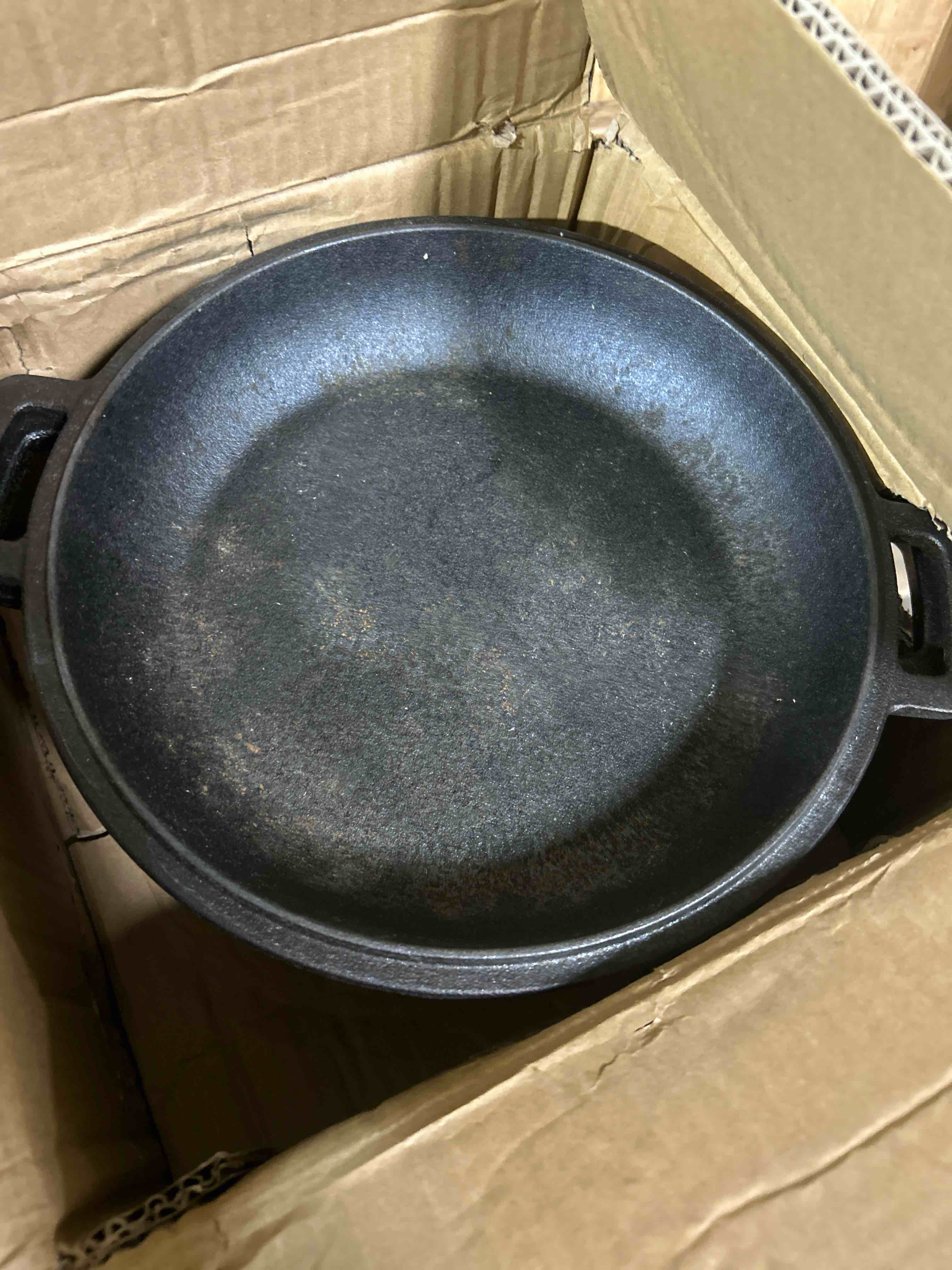 Condition photo showing Good Condition for Cast Iron 5 Quart Fryer with Double Sided Cast Iron Griddle lid