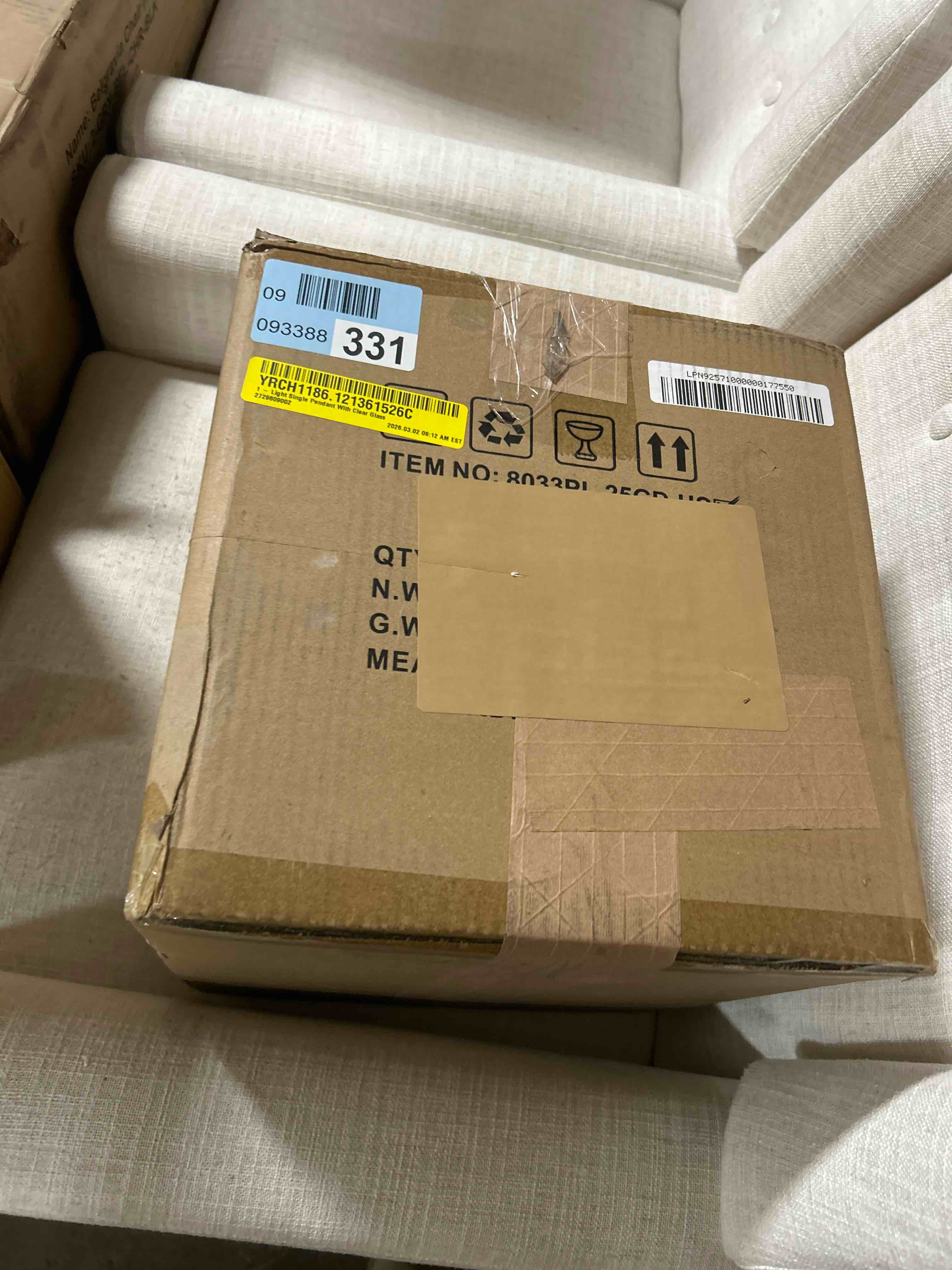 Condition photo showing New/Like New for 1 Light Single Pendant With Clear Glass