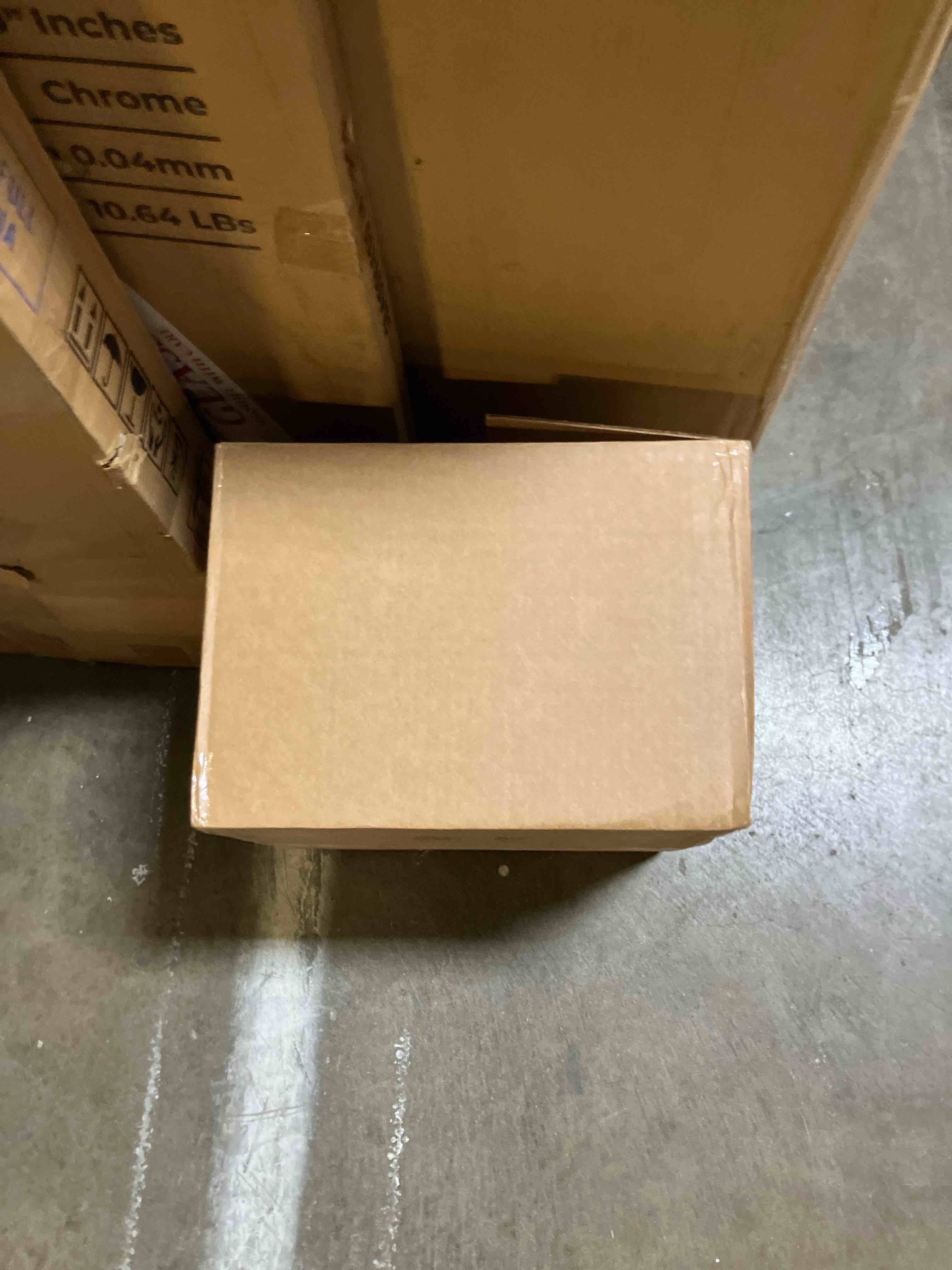 Condition photo showing New/Like New for 14x16x10"H Linen Shade in Casual Linen