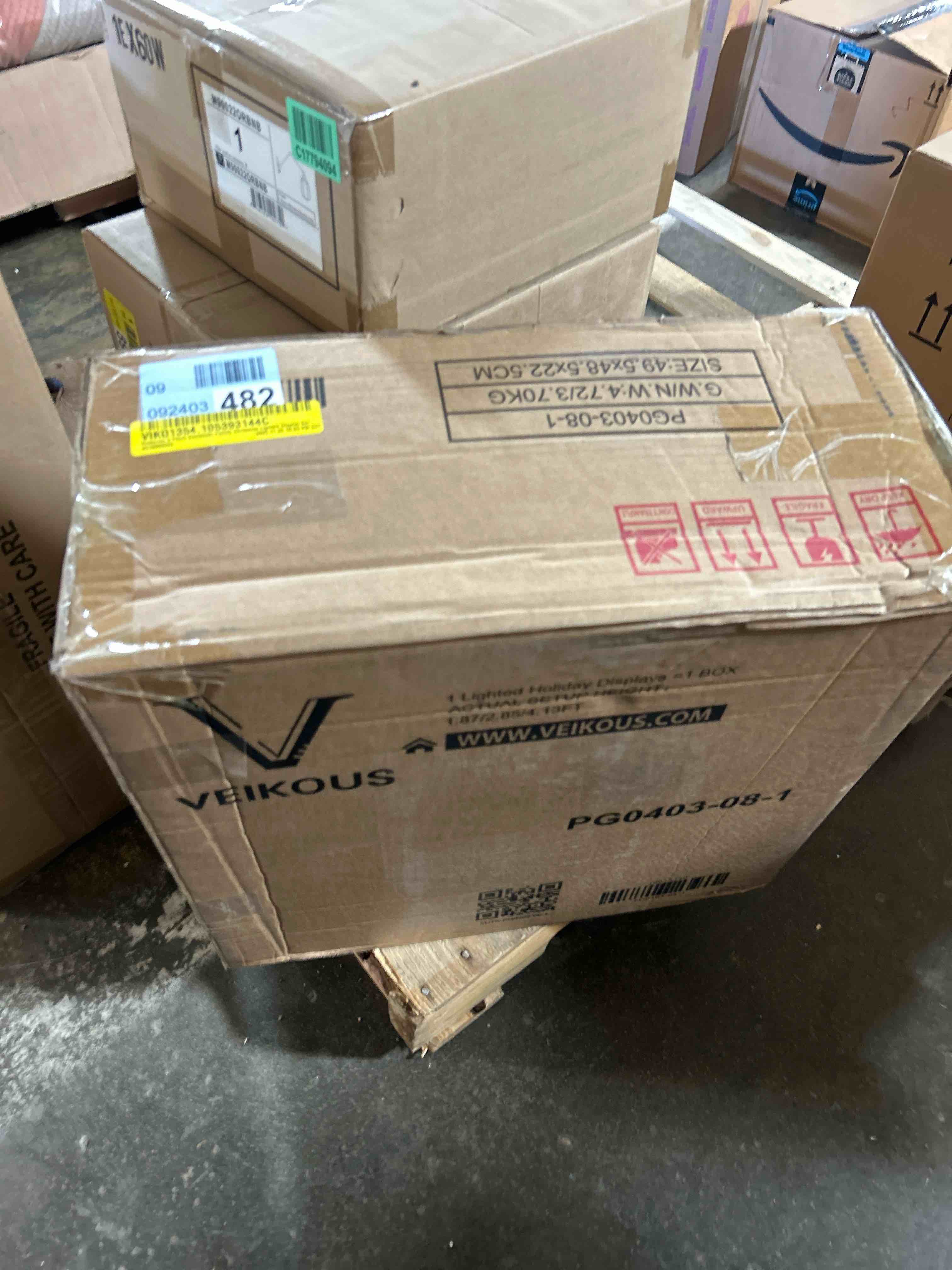 Condition photo showing New/Like New for Gutierrez 3 Piece Snowman Family Christmas Lighted Display Set