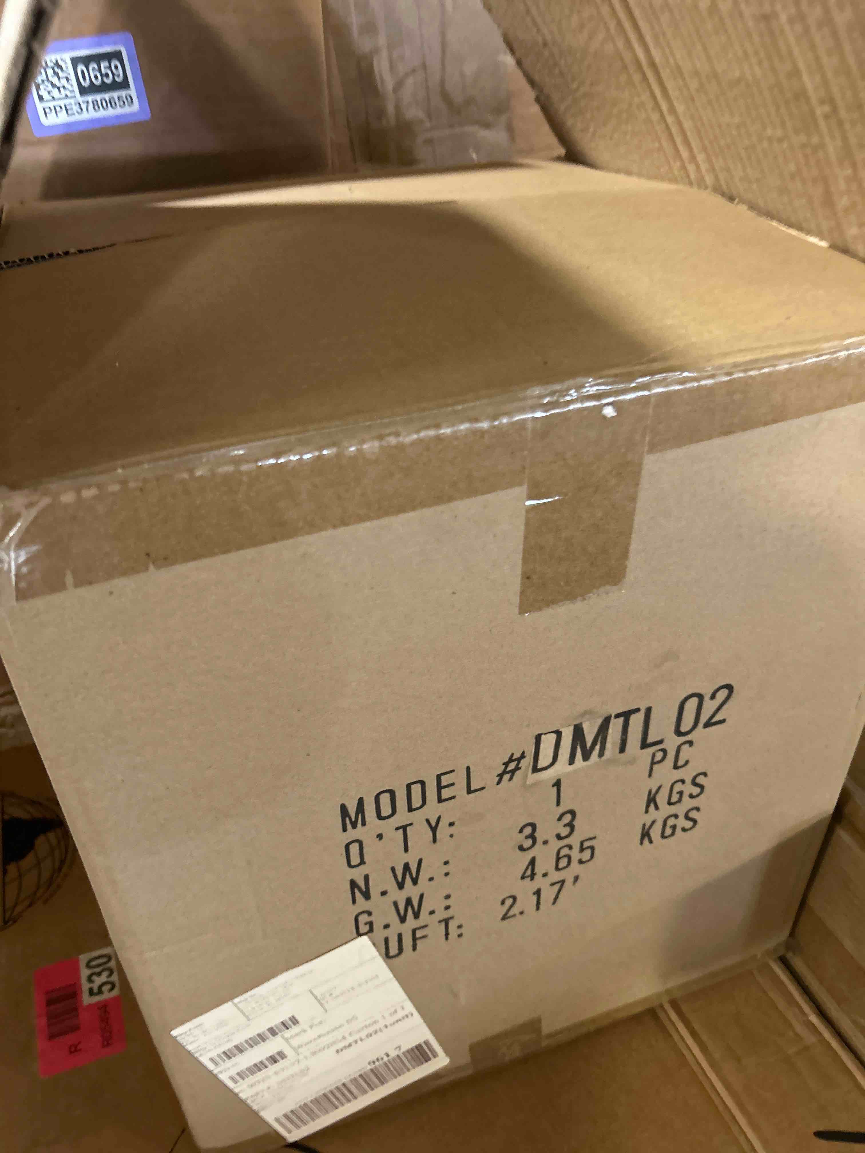 Condition photo showing New/Like New for HarvestLand 22" Sole Cement Large Table Lamp – Modern Round Stone Lamp with Chrome Accent for Entry Table or Lamp for Living Room, Decorative lamp, Bedside Table lamp