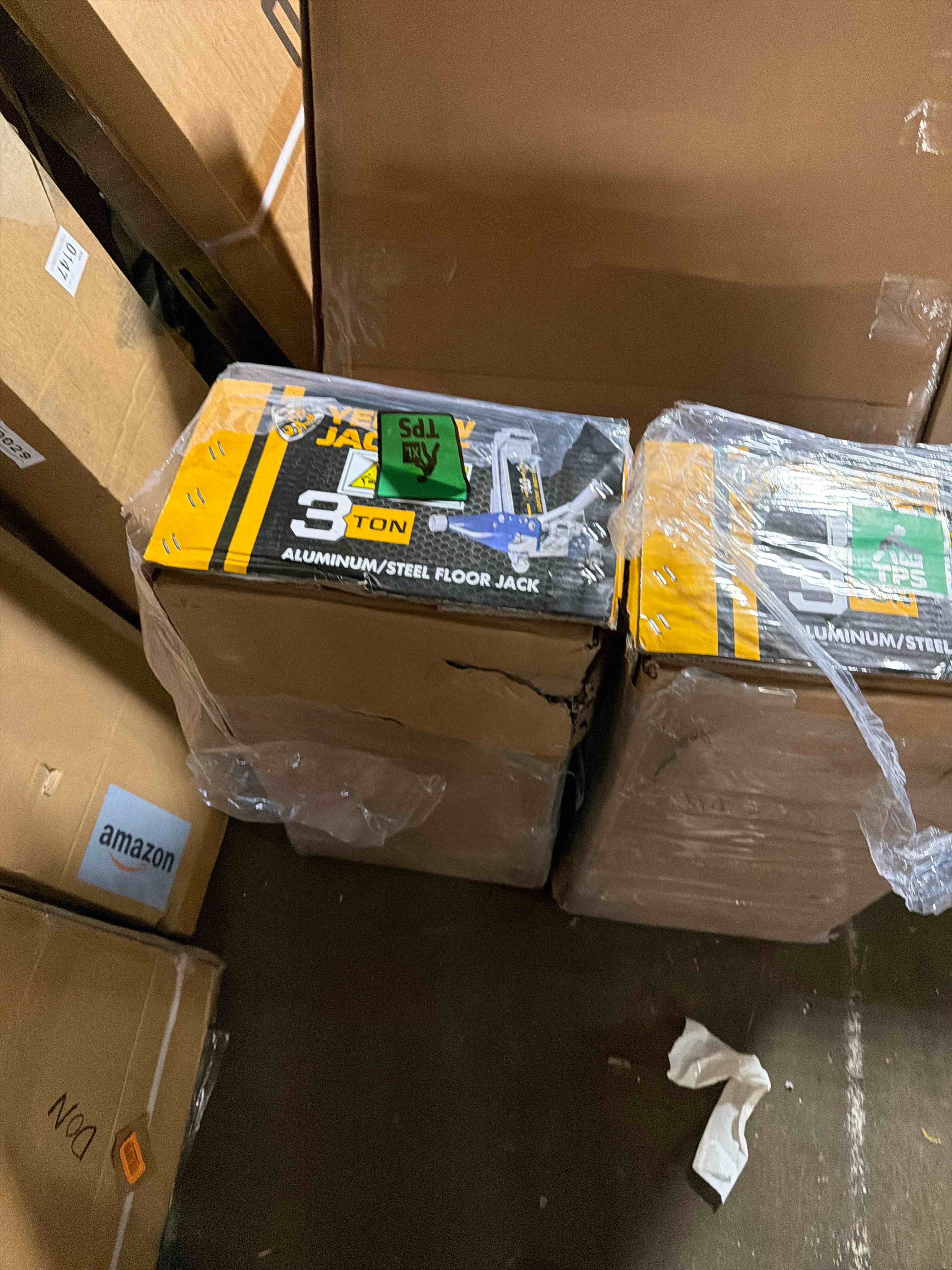 Condition photo showing New/Like New for YELLOW JACKET Floor Jack 3 Ton Hydraulic Low Profile Aluminum and Steel Racing Car Jack with Fast Lifting Dual Pump for SUV,Truck, MVP,6600 lbs Capacity Blue 3T low profile dual pump