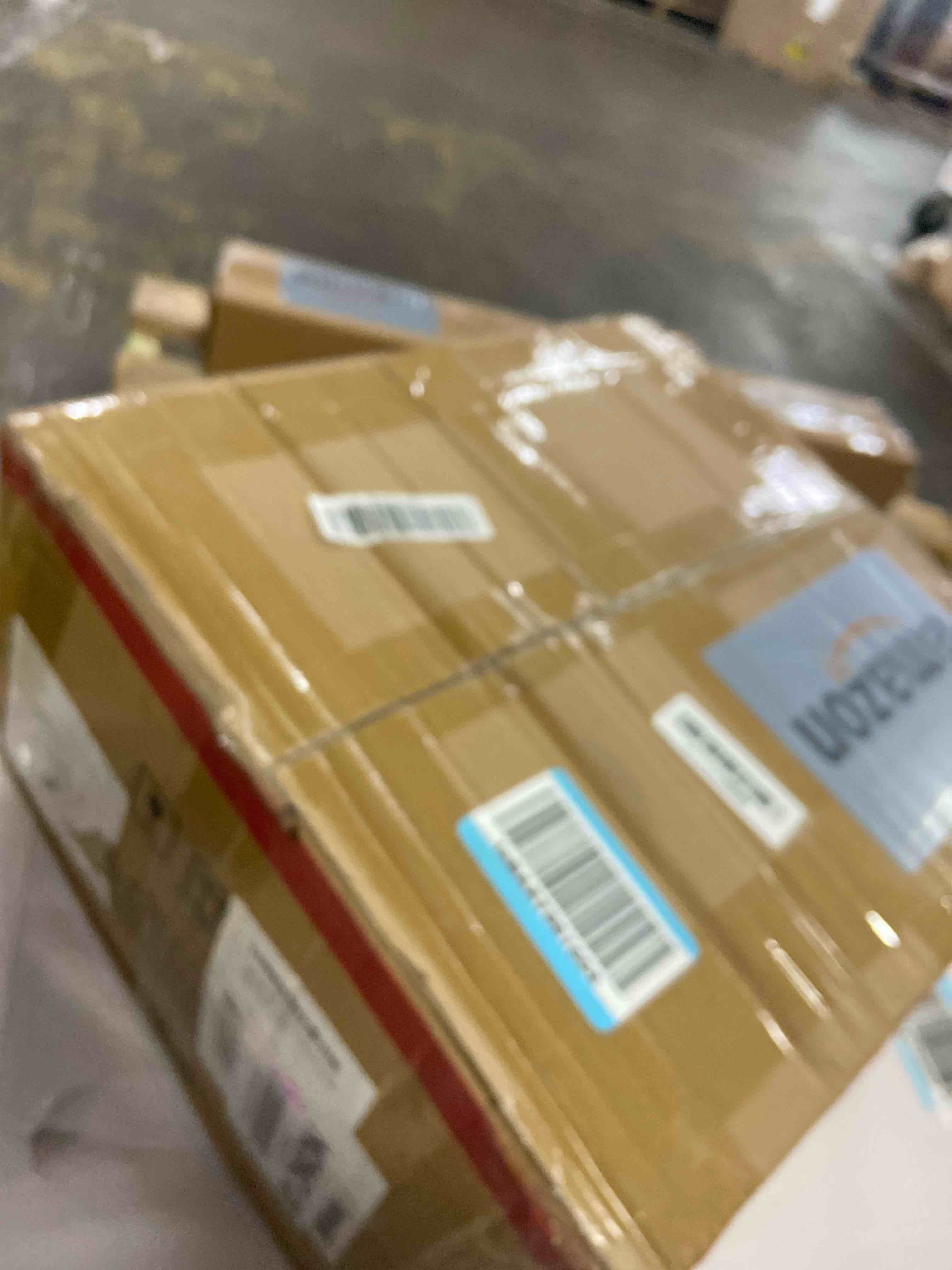 Condition photo showing Good Condition for Adjustable Rolling Stool with Wheels Heavy Duty 500lb Round RollingStool with Footrest, Patent Leather Drafting Stool Chair with Wheels Work Spa Salon Seat,White