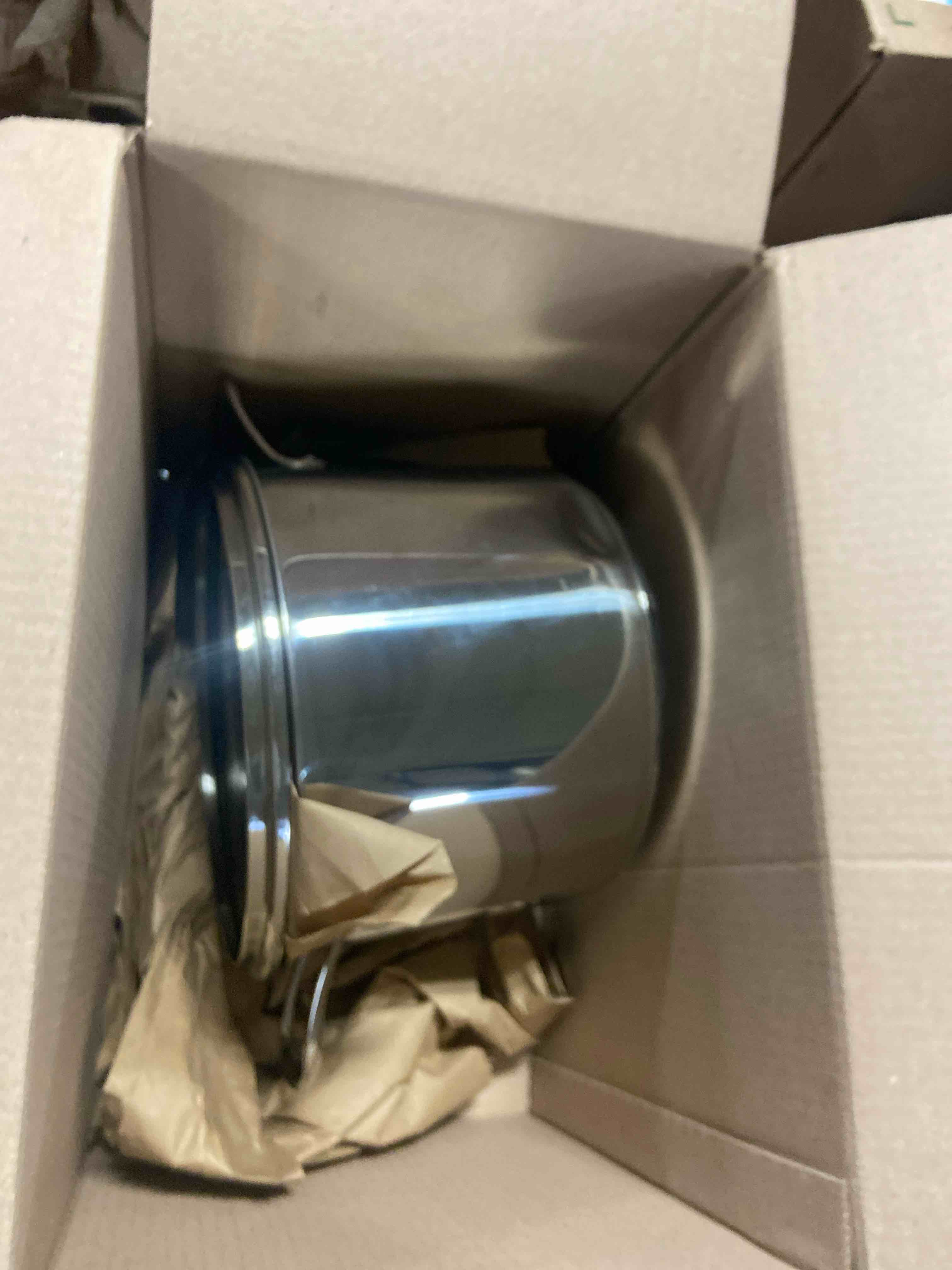 Condition photo showing Good Condition for Amazon Basics Stainless Steel Stock Pot with Lid, 8 Quart, Even Heating, Easy to Clean, Silver