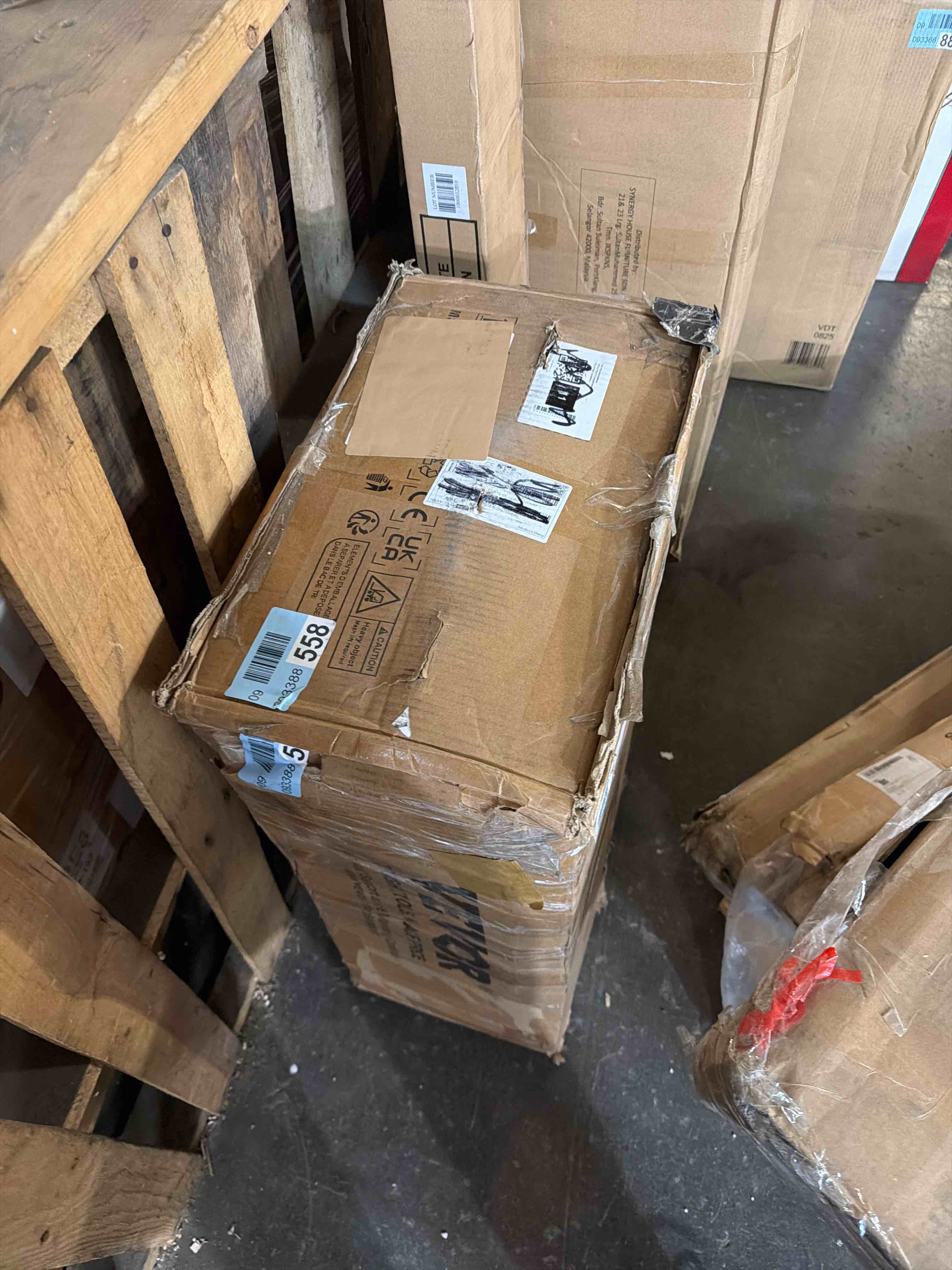 Condition photo showing New/Like New for Double Scissor Hydraulic Lift Table Cart, 770lbs Capacity, 51" Lifting Height, Hydraulic Lift Table with 4 Wheels, Hydraulic Material Lift Pallet Truck for Factories, Warehouses, Supermarkets