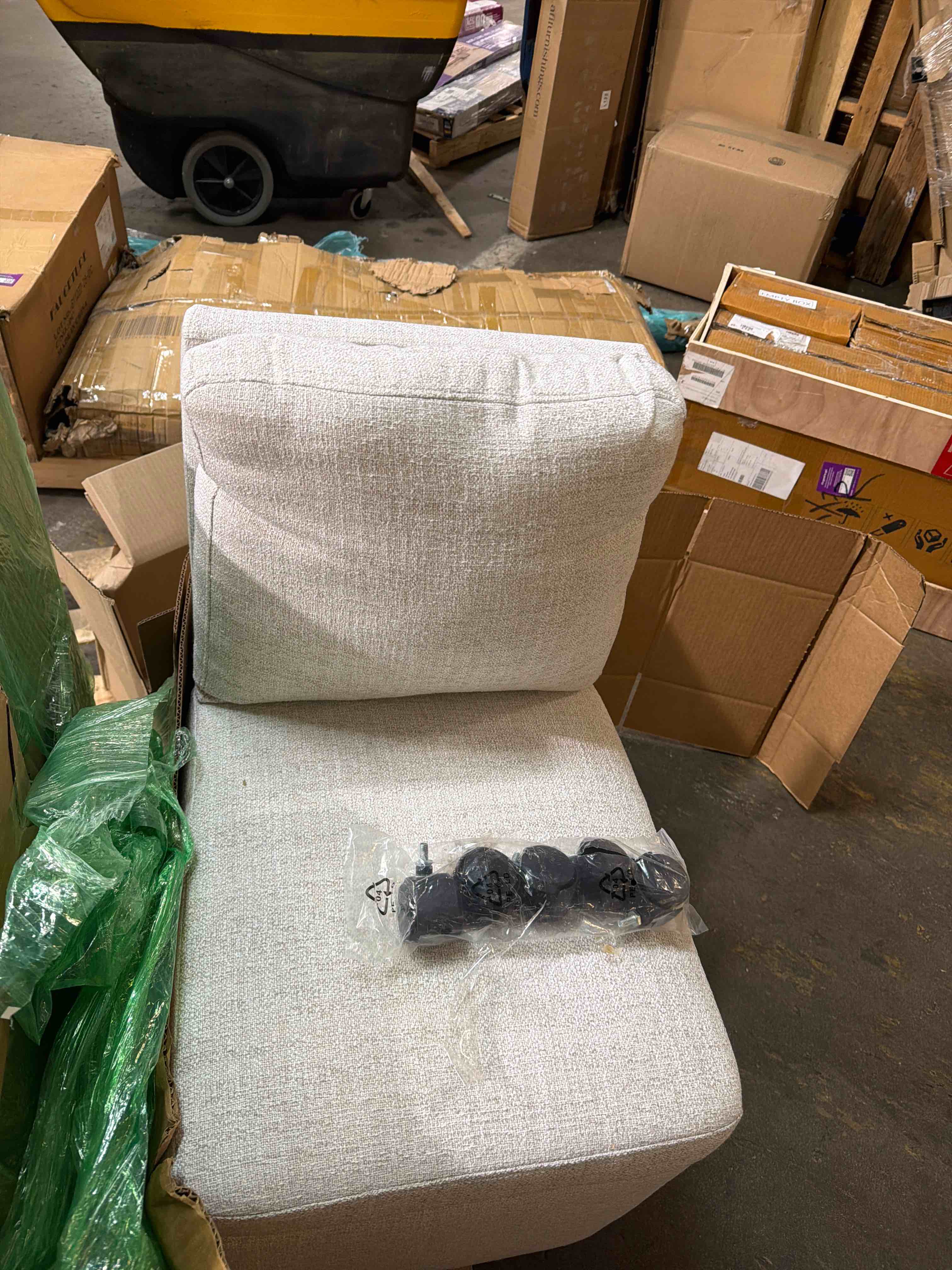 Condition photo showing New/Like New for DUHOME Upholstered Dining Chair with Casters Set of 2,Armless Modern Rolling Linen Dining Chairs with Wheels for Dining Room Bedroom Reading Room Living Room