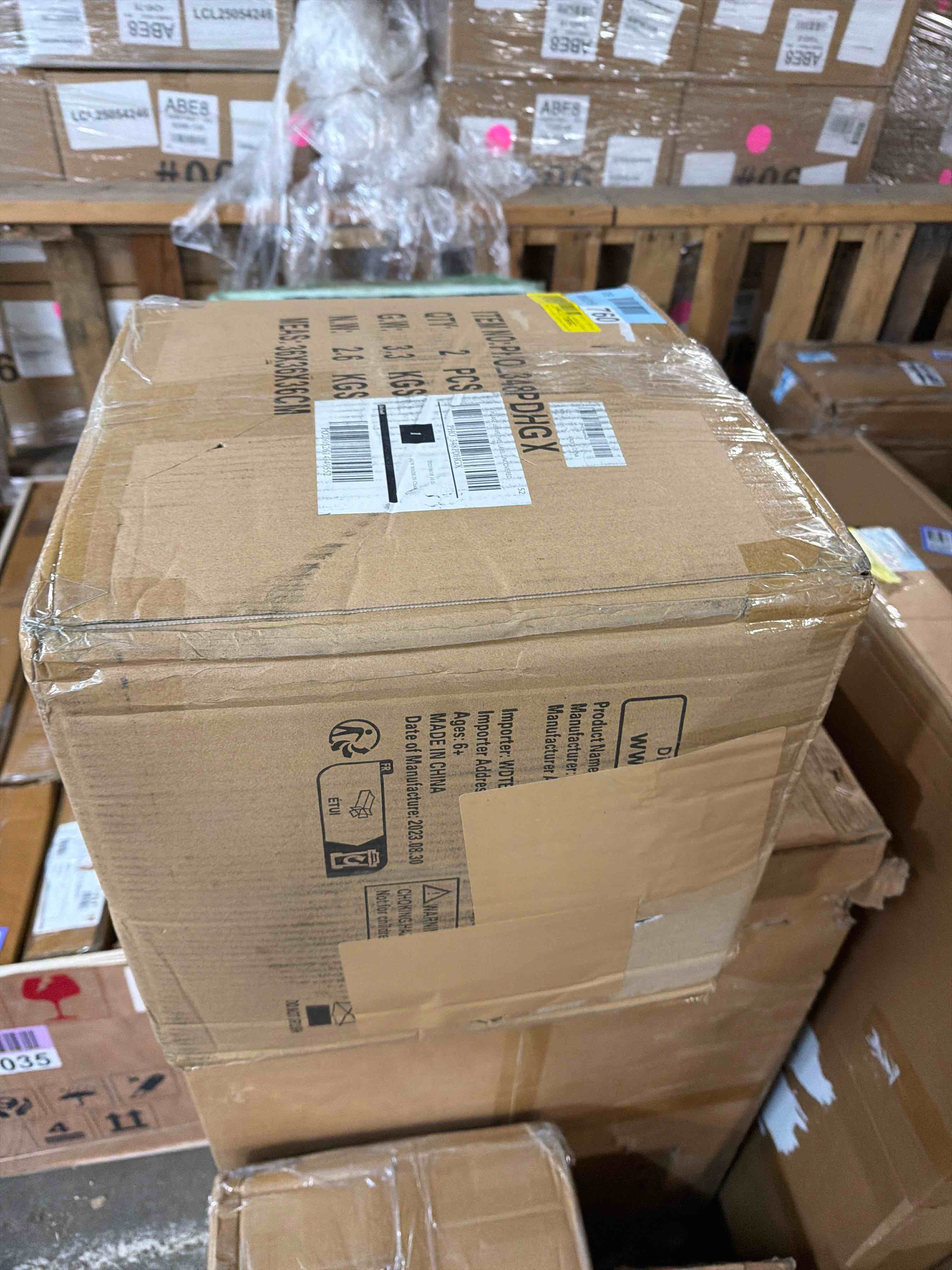 Condition photo showing New/Like New for Hotop Artificial Plant Topiary Ball 4 Layers Garden Spheres Boxwood Balls Artificial Topiaries Spheres Decorative Plants for Backyard, Balcony, Garden, Indoor Outdoor Decor(2 Pcs,11 Inches) 2 Green 11 Inches