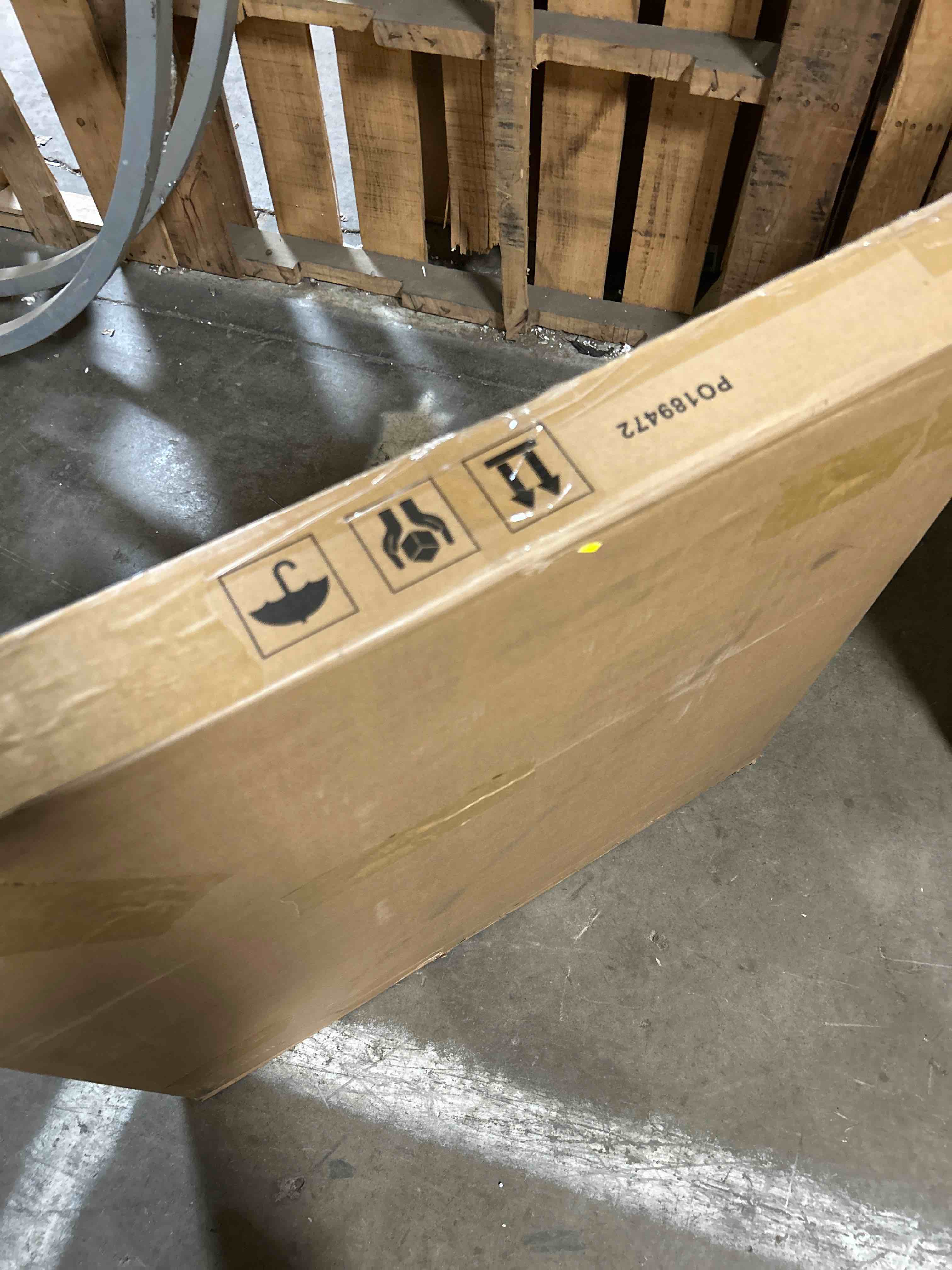 Condition photo showing As Is for Square Dining Table, 31.5" Industrial Dinner Table (Set of 4)(Box 2 A only)