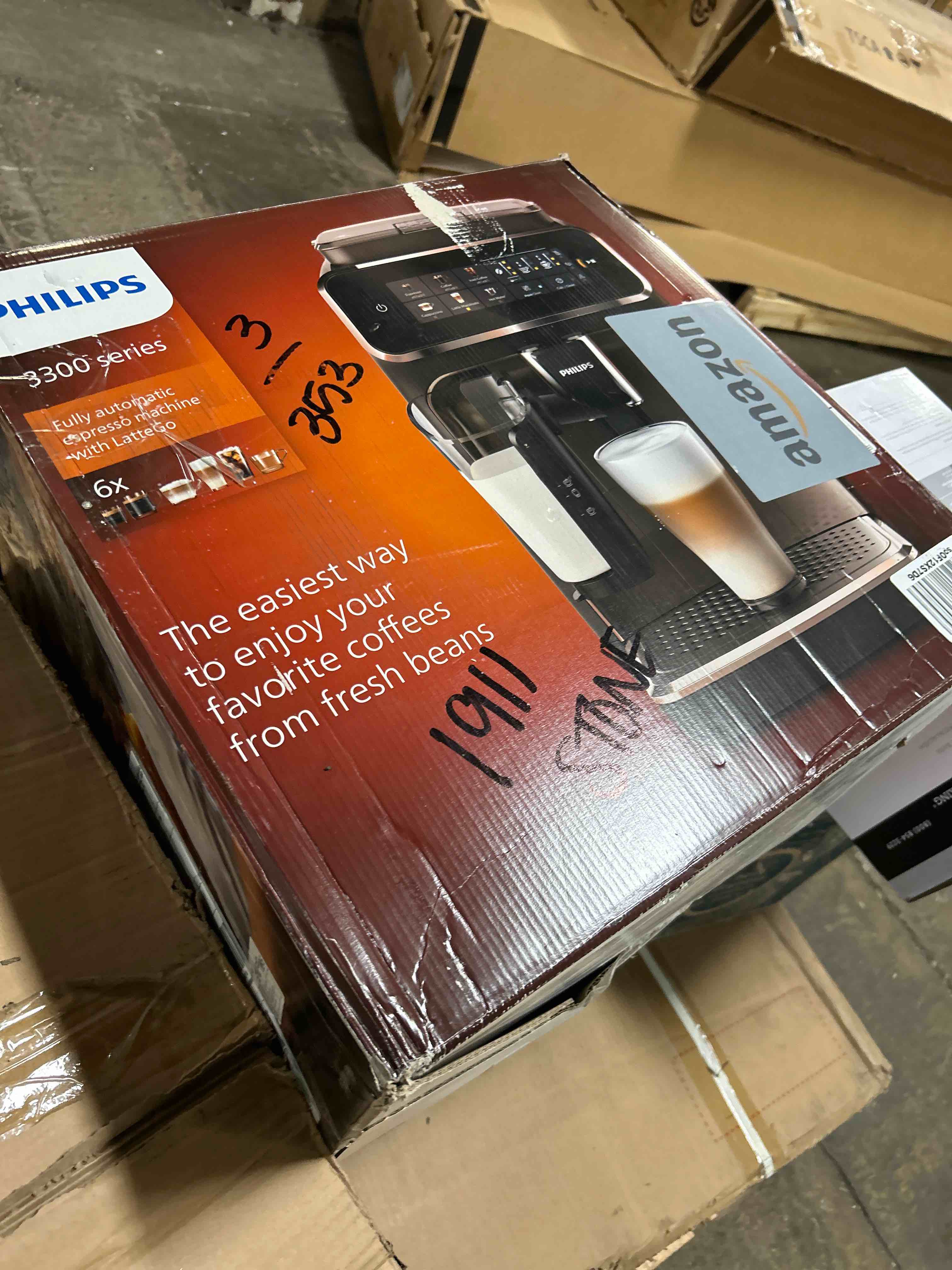 Condition photo showing Good Condition for Philips 3300 Series Fully Automatic Espresso Machine with LatteGo Milk System and integrated grinder, 6 Hot & Iced Coffee Pre-Sets, 40% Quieter SilentBrew, 15-Bar Pressure, Glossy Black (EP3341/50) Glossy Black Latte