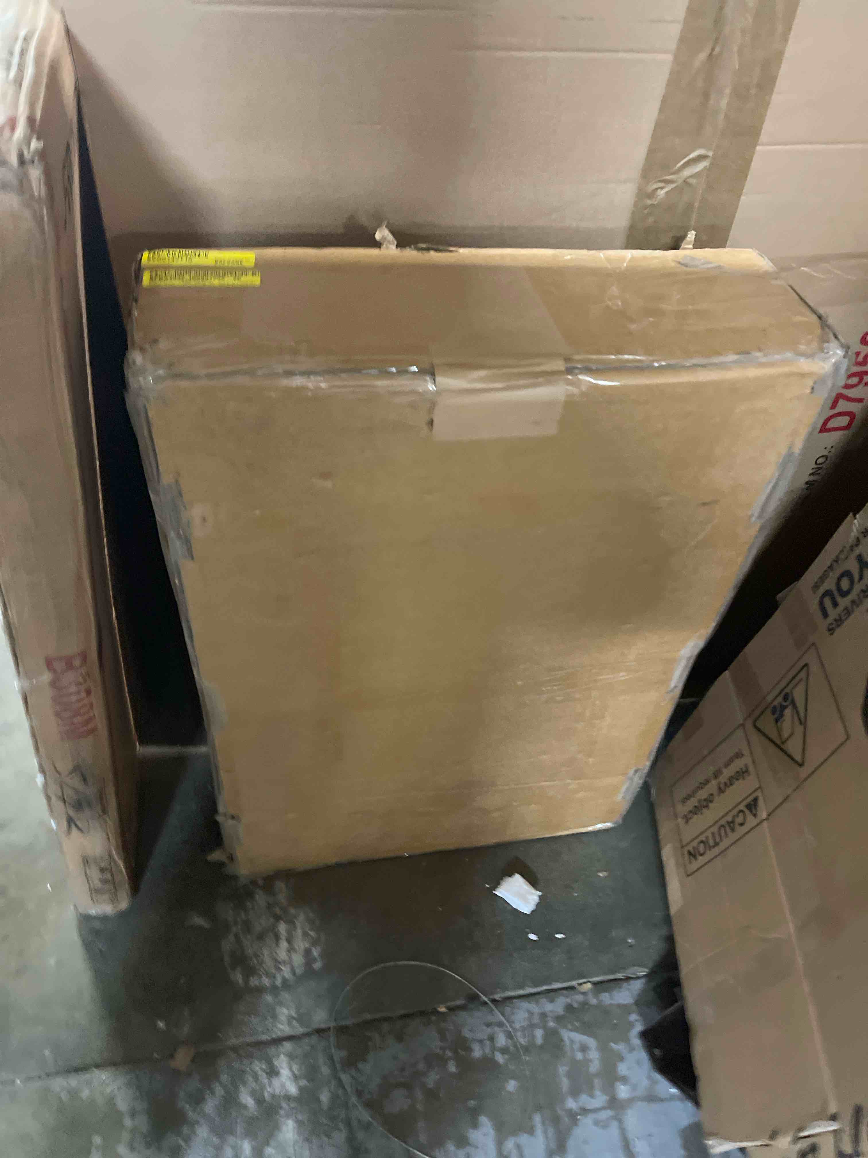 Condition photo showing New/Like New for 28" Wall-Mounted Single Bathroom Vanity Set with Mirror