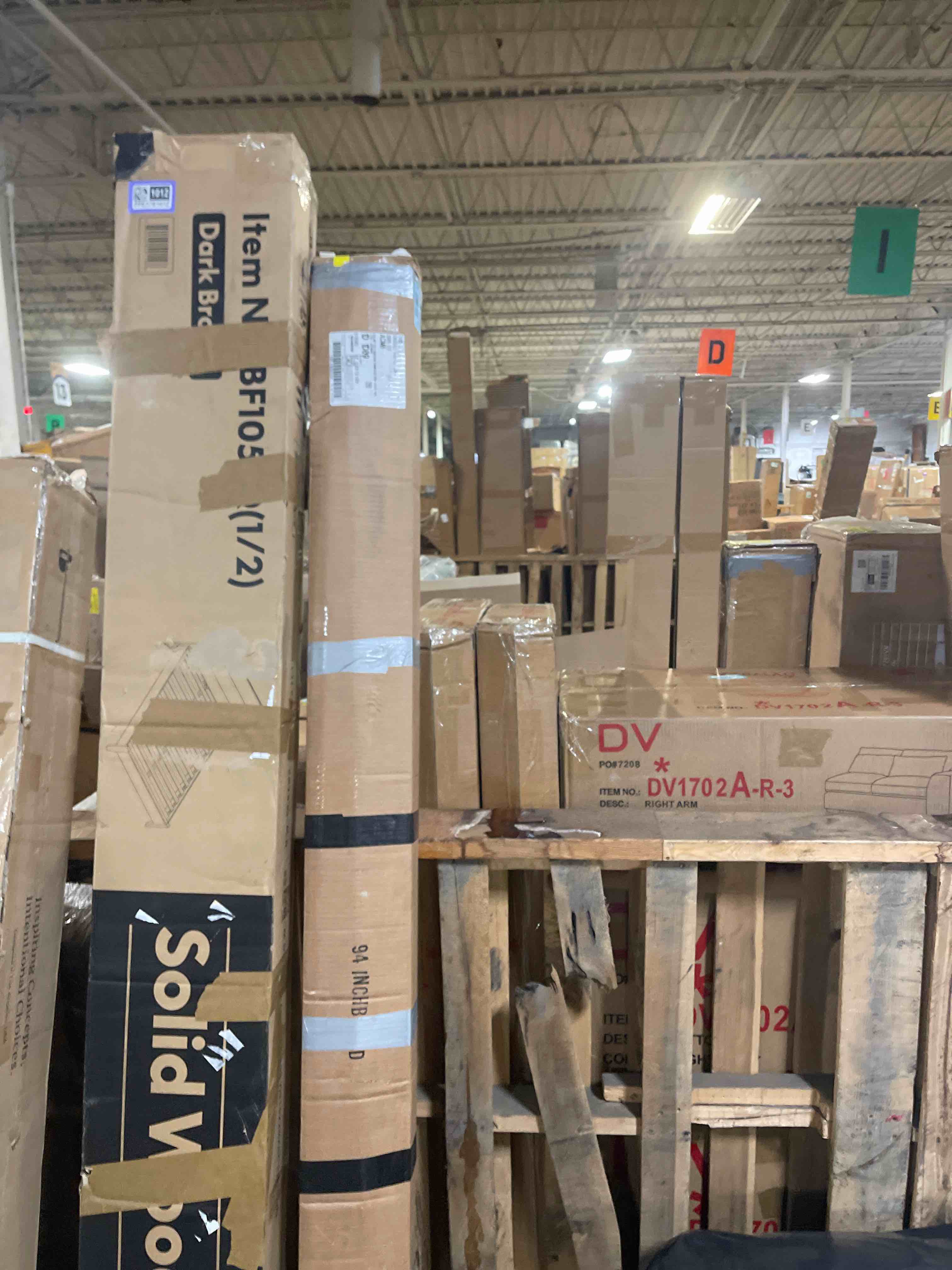 Condition photo showing As Is for 8x12 Ft Greenhouse For Outdoors, Polycarbonate Green House With Adjustable Roof Vent And Rain Gutter, Aluminum Large Walk-in Greenhouse With Quick Setup Structure For Outside Garden Backyard Patio