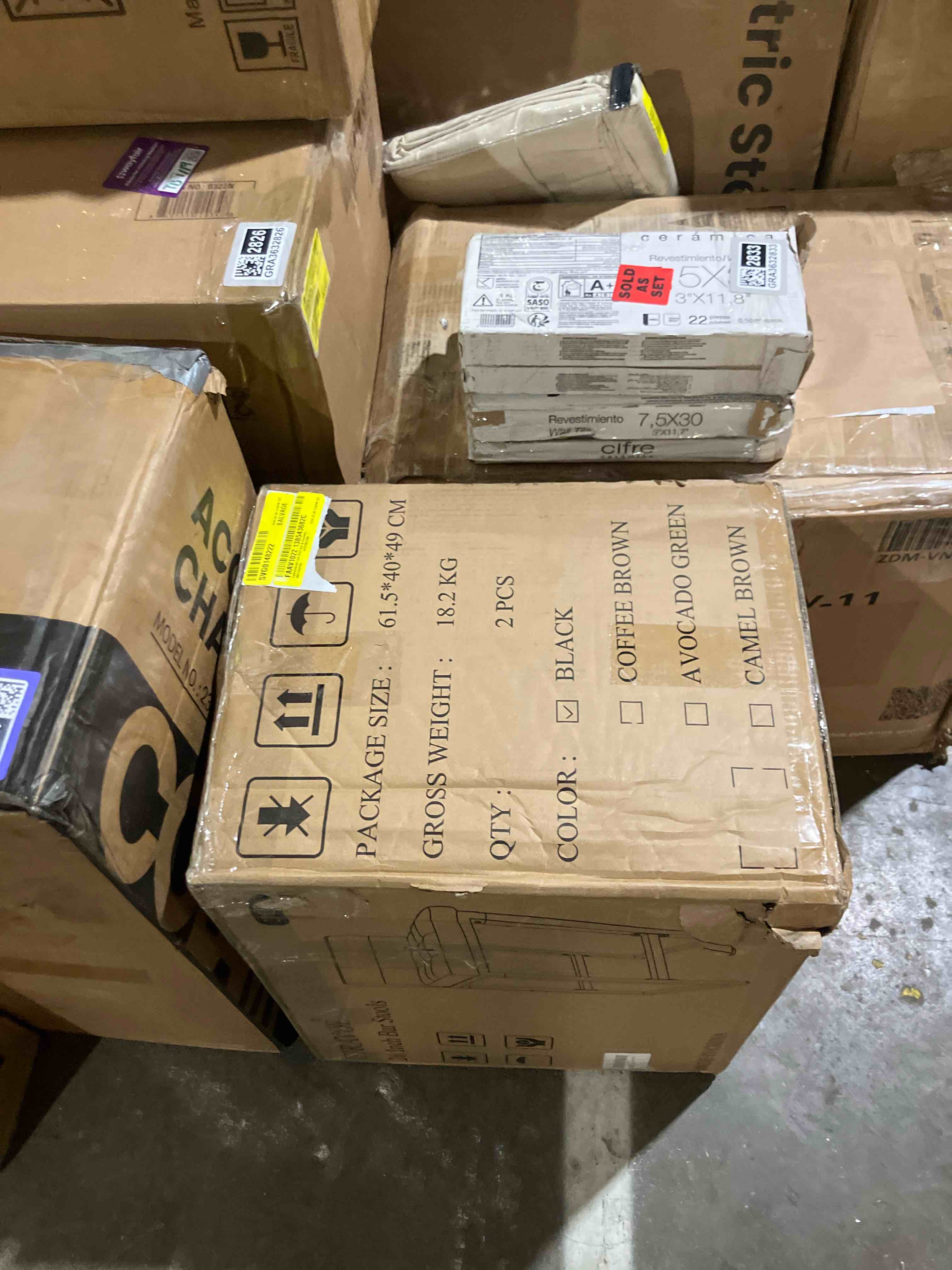 Condition photo showing New/Like New for Upholstered Low Back Bar & Counter Stool with Thickened Metal Frame for Kitchen Island