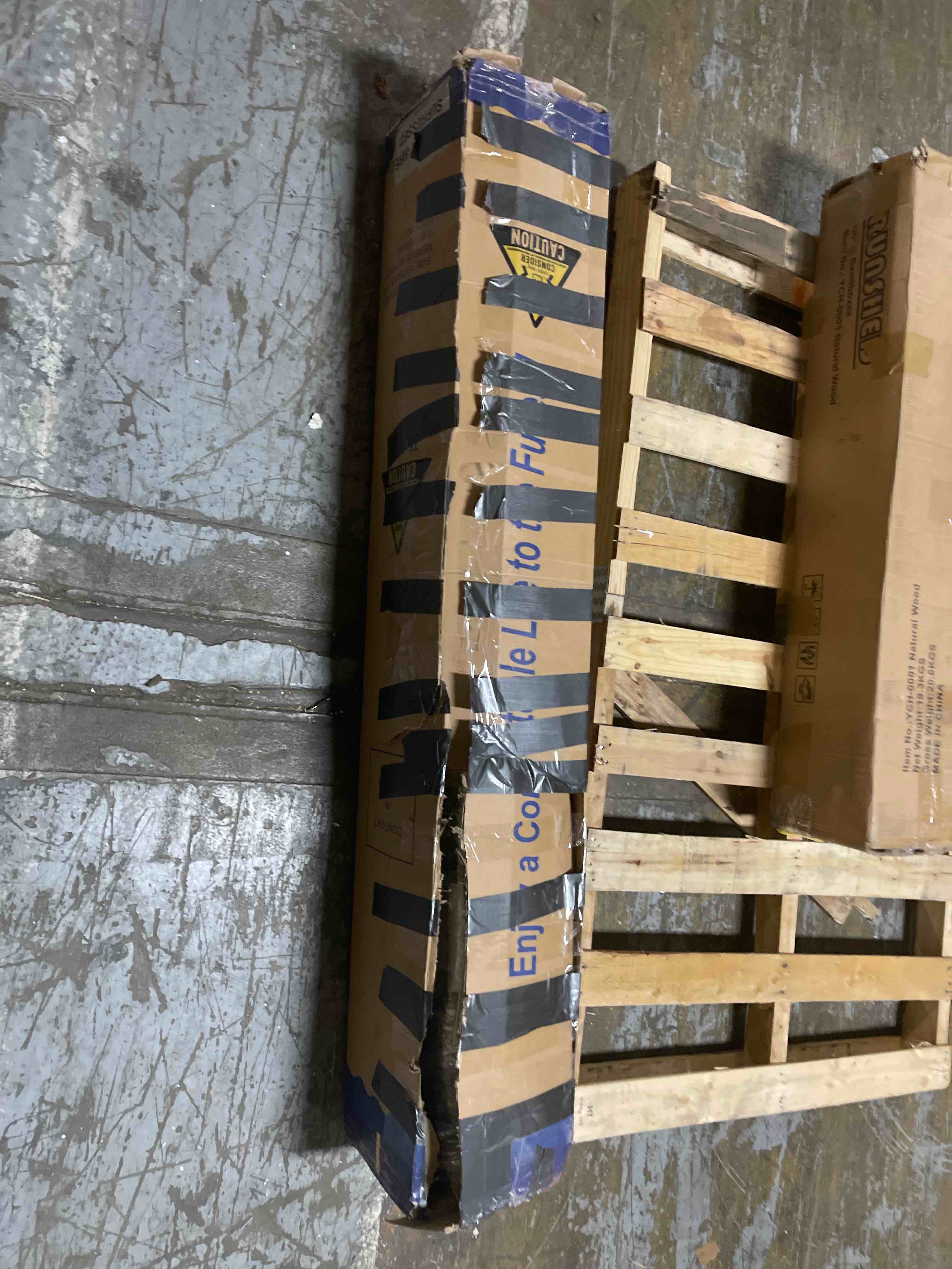 Condition photo showing New/Like New for 10 Inch Queen Mattress in a Box: Hybrid Medium Firm Queen Size Mattresses for Pain Relief, Memory Foam Queen Bed Mattress with Pocket Springs for Motion Isolation, Back & Side Sleepers, CertiPUR-US
