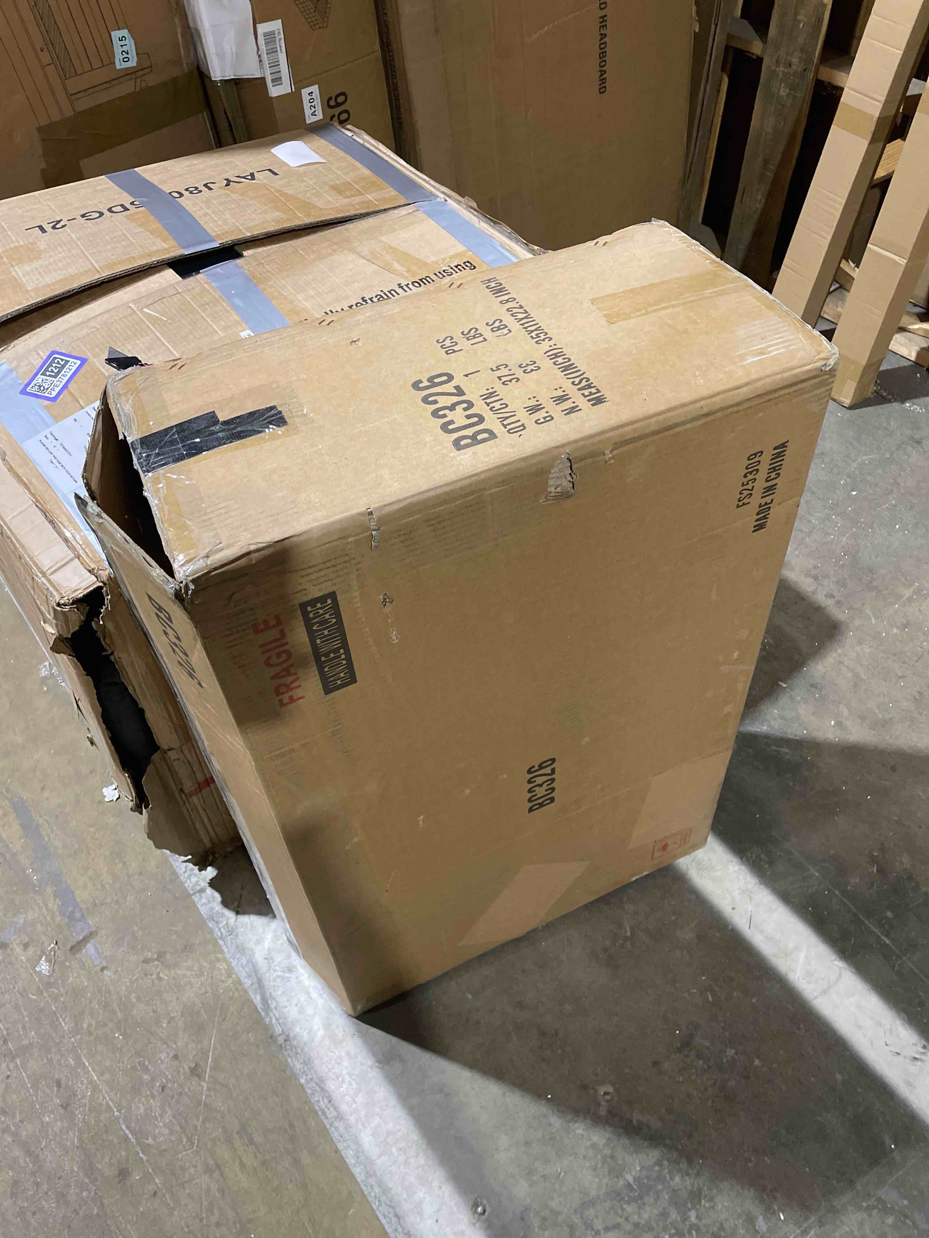 Condition photo showing Good Condition for 30" Wall Mounted Bathroom Vanity (only sink)