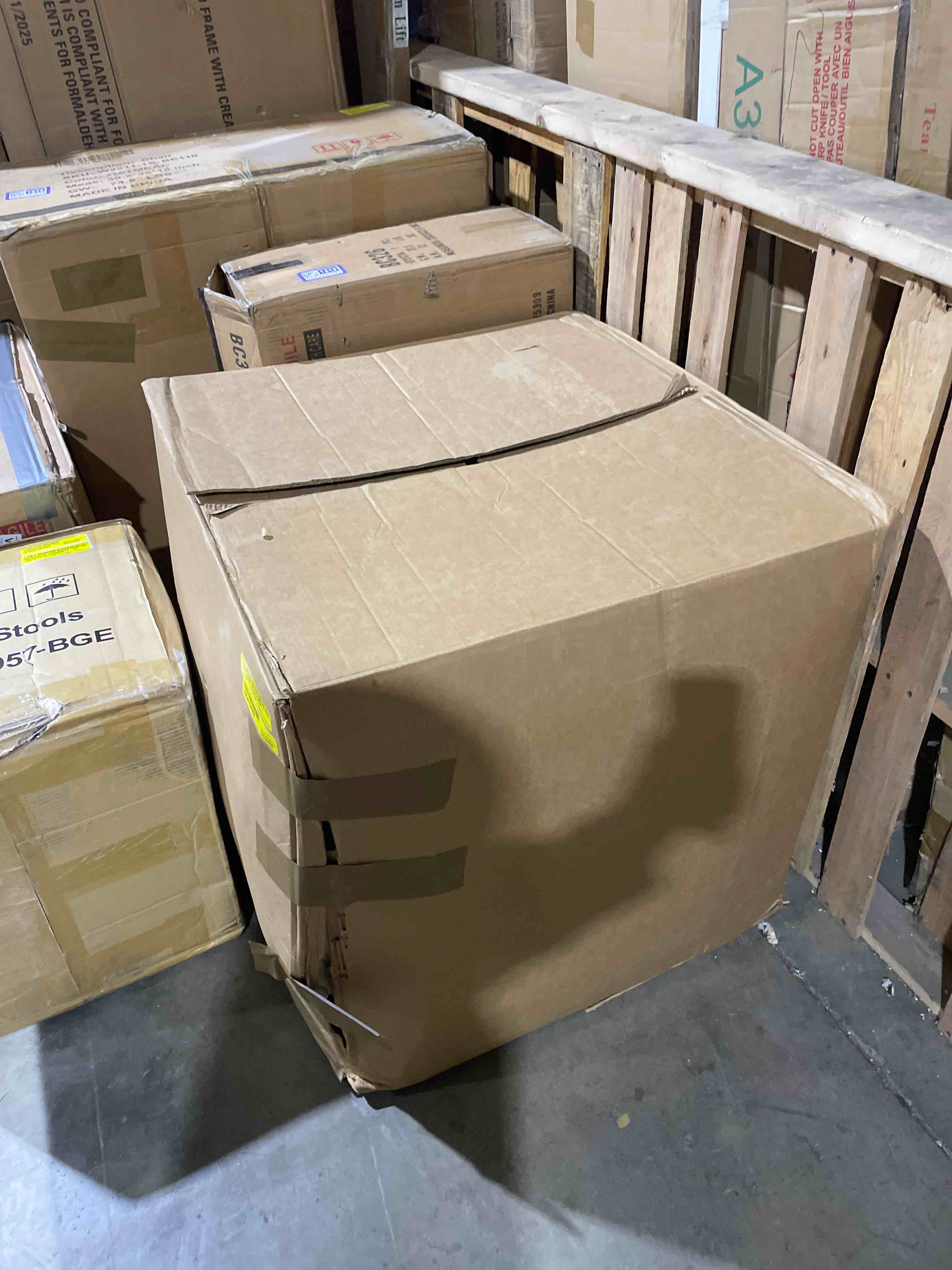 Condition photo showing As Is for 102" L- Shape Modular Sectional Sofa (only half sofa) 