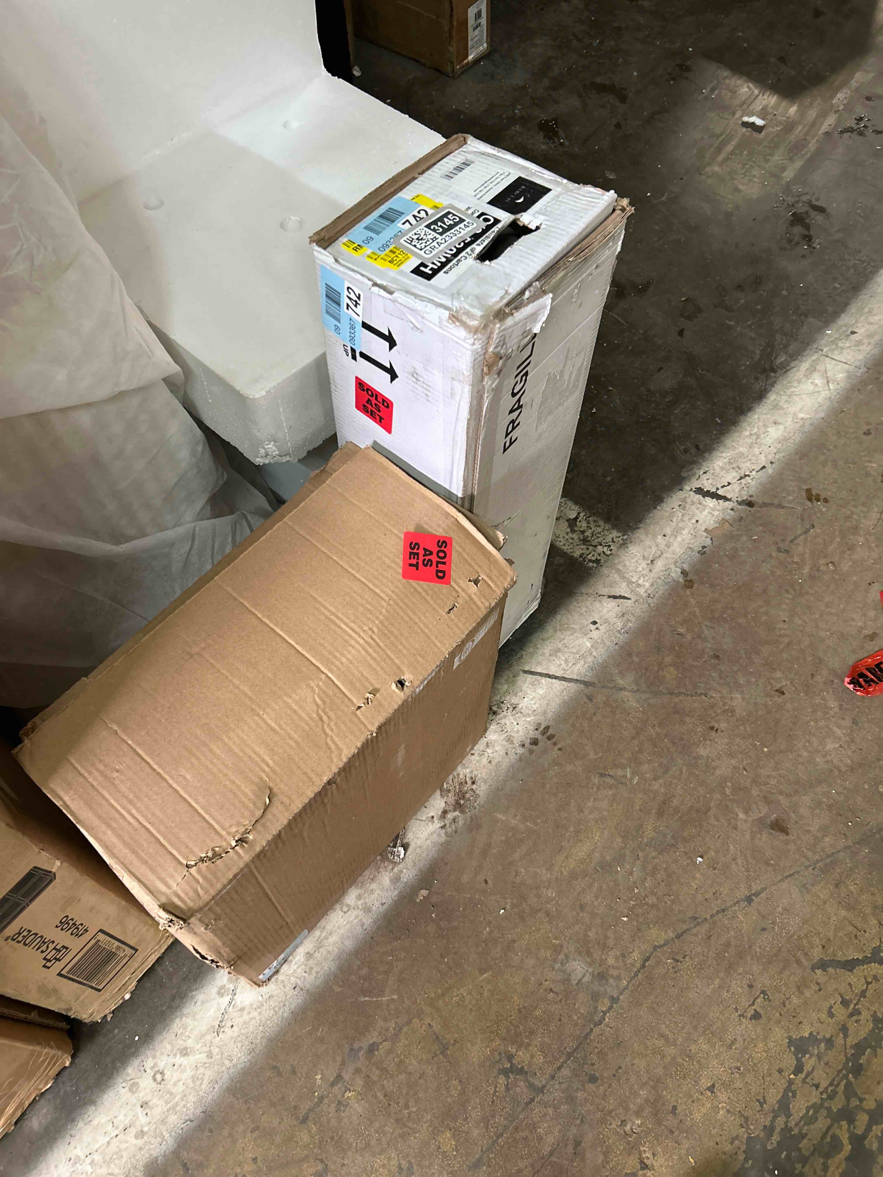 Condition photo showing New/Like New for BarclayCompact Column - White