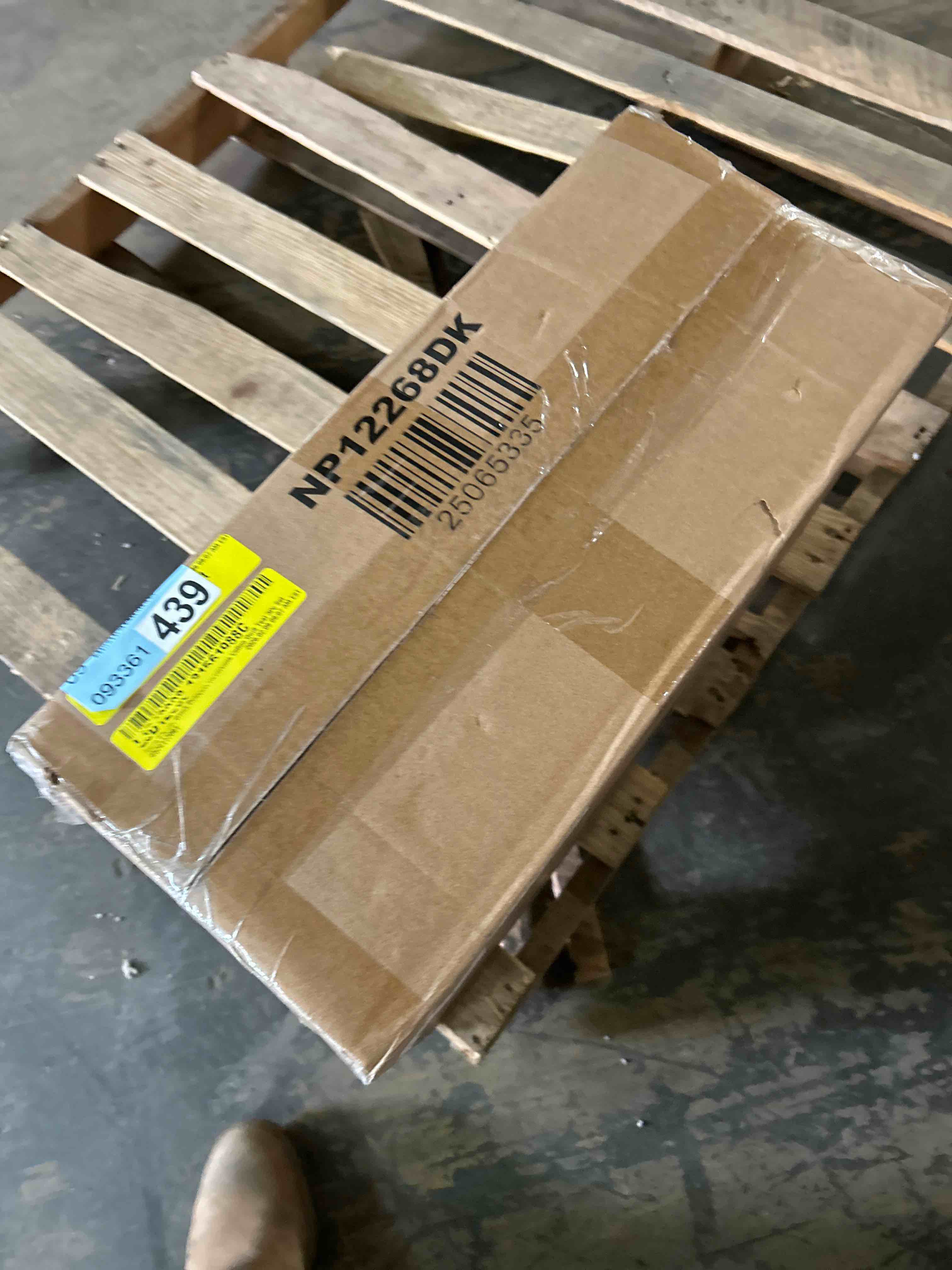 Condition photo showing New/Like New for Sotia Fice. Block Bouqu varsanne Cotton Quilt Teal 3Pc Set