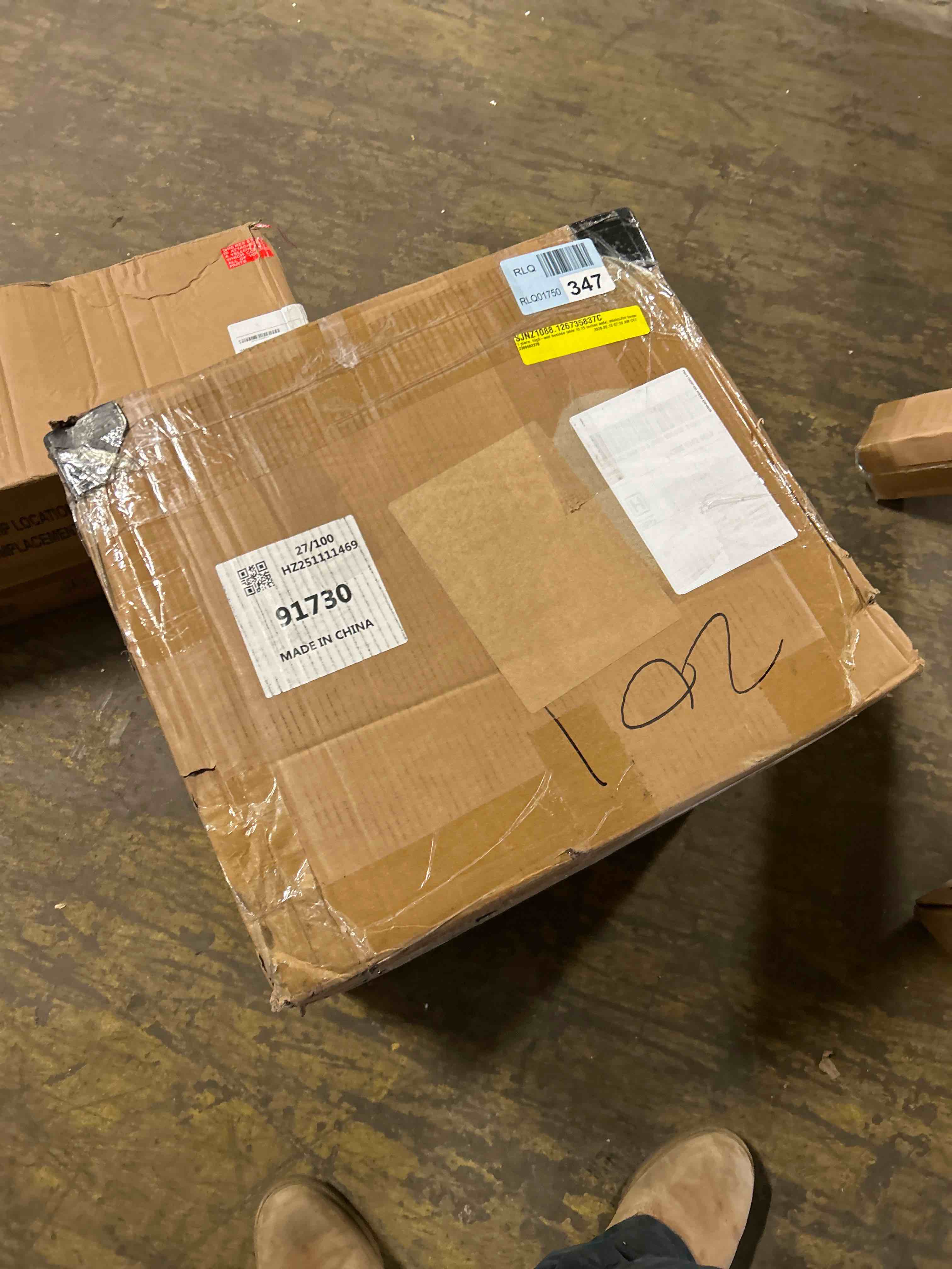 Condition photo showing New/Like New for 1 piece, high-end bedside table 15.75 inches wide, minimalist home