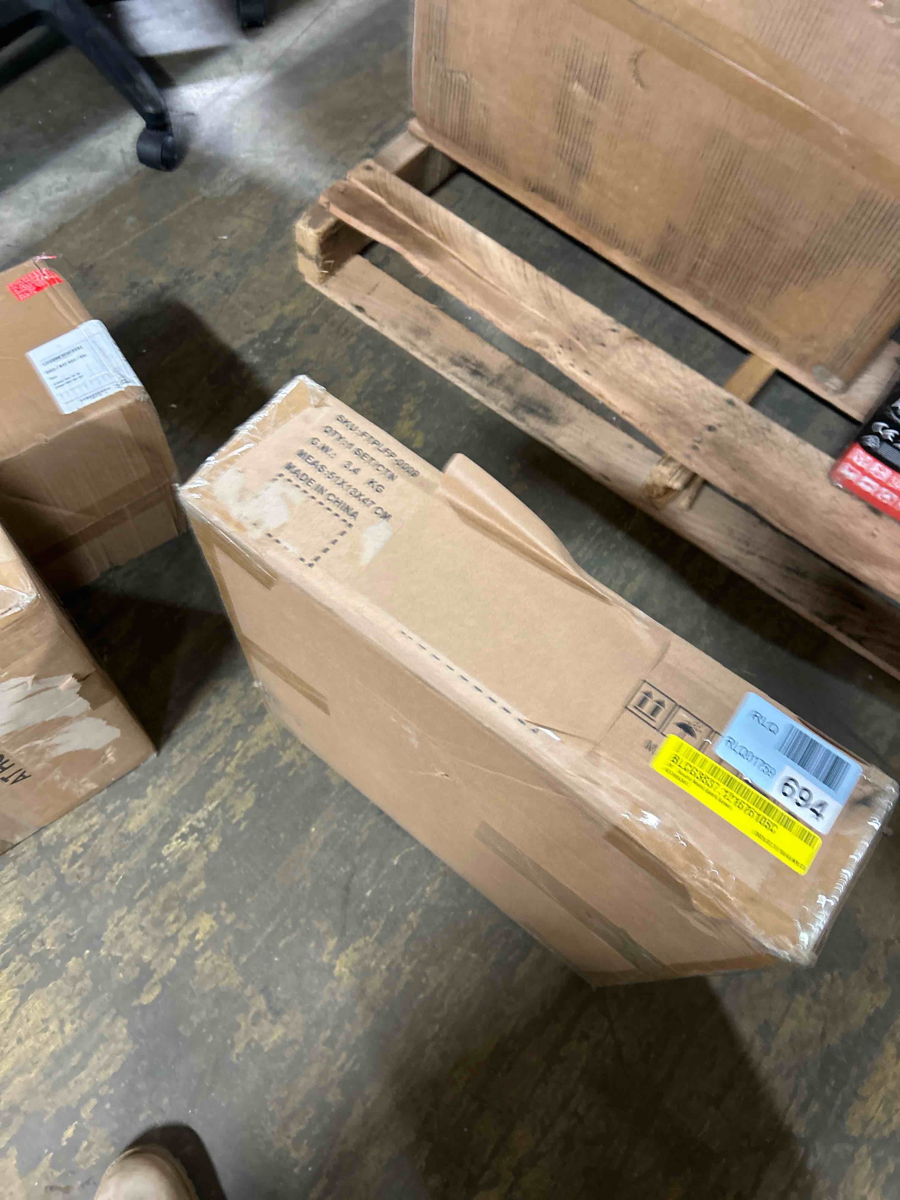 Condition photo showing New/Like New for Fire Pit Spark Screen, Fire Pit Screen 36 Inch Round with Handle & Poker, Collapsible Heavy Duty Mesh Fire Pit Cover Fire Pit Lid for Outdoor/Patio/Backyard/RV Camping/Beach Black Upgraded-36 Inch