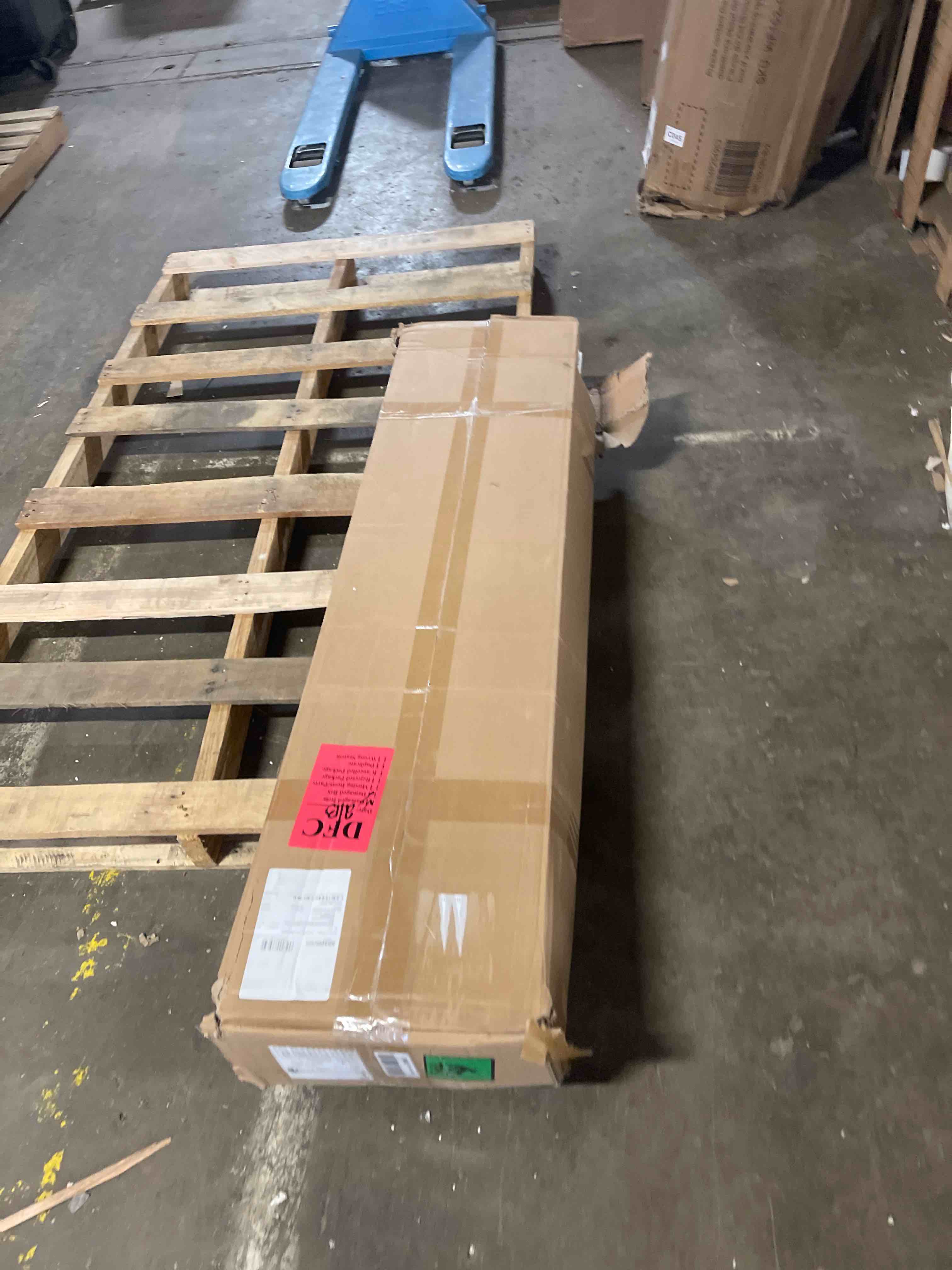 Condition photo showing New/Like New for Art3d Slat Wall Panels, WPC Soundproof 3D Wall Paneling for Interior Wall Decor, TV Background, 8-Pack 96 x 6 in. Off-White