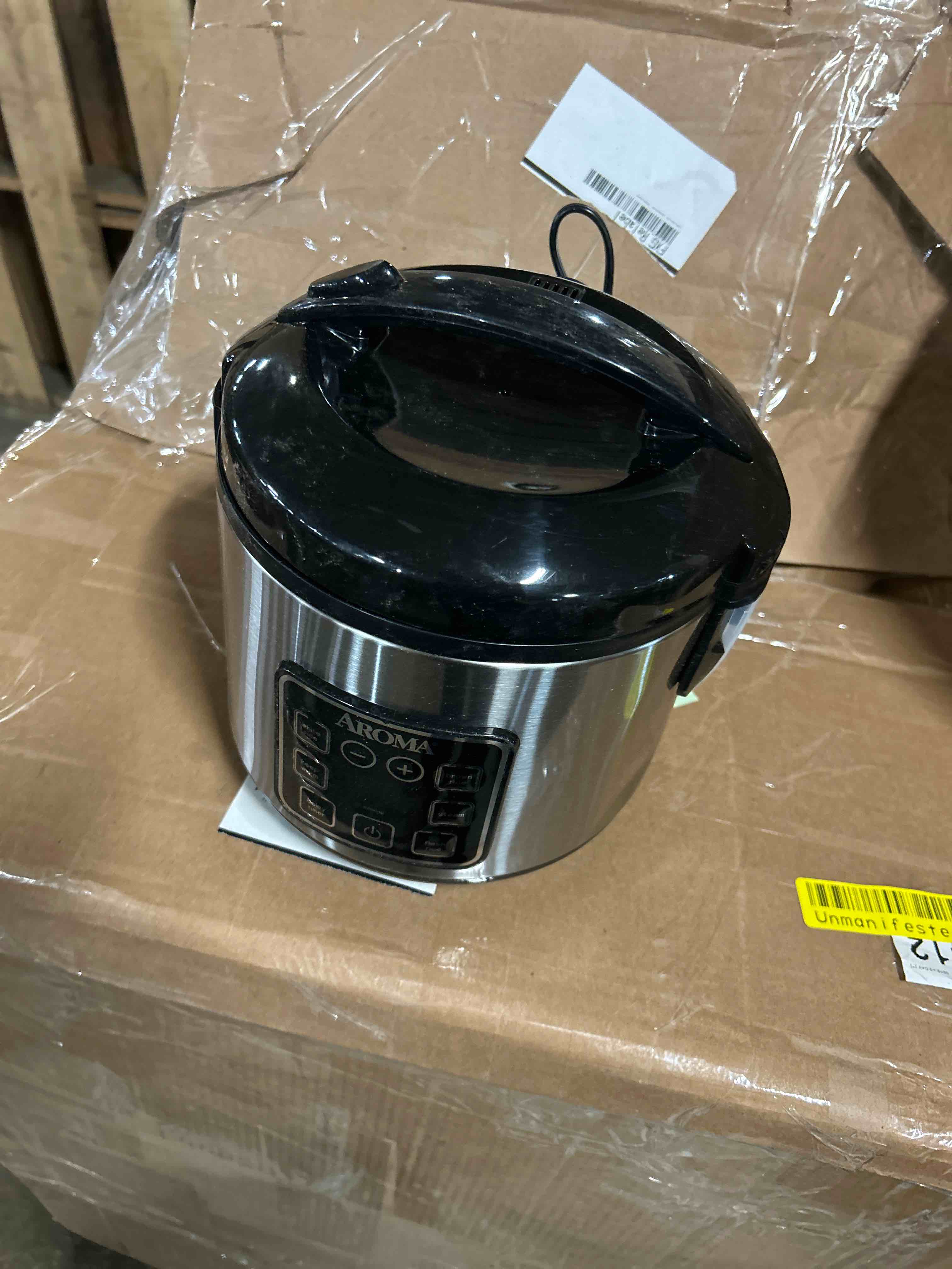 Condition photo showing As Is for AROMA Digital Rice Cooker, 4-Cup (Uncooked) / 8-Cup (Cooked), Steamer, Grain Cooker, Multicooker, 2 Qt, Stainless Steel Exterior, ARC-914SBD 4 Cup Uncooked / 8 Cup Cooked(No Box)
